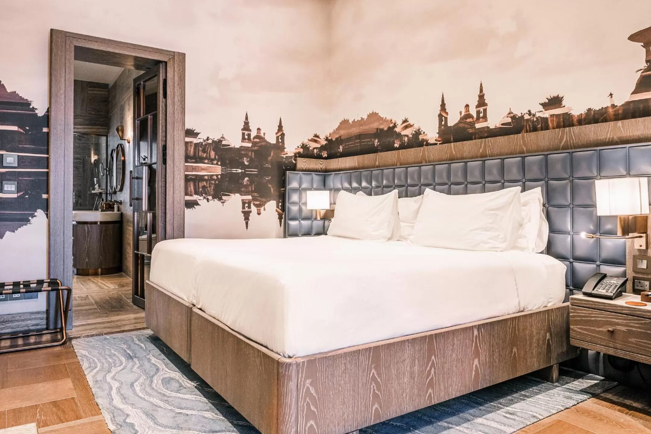 Bed in Iniala Harbour House