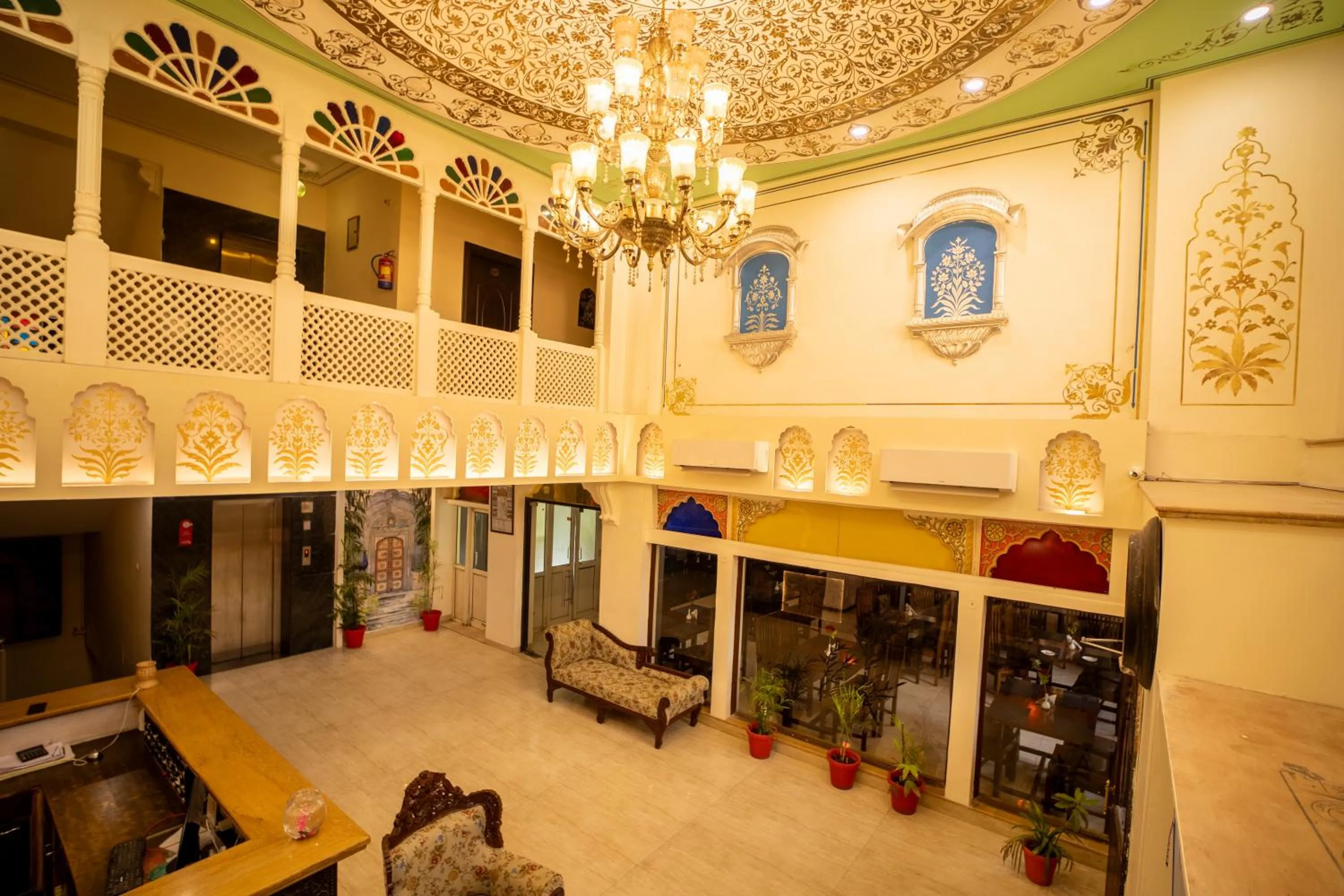 Lobby or reception in Hotel Laxmi Niwas - A Heritage Retreat