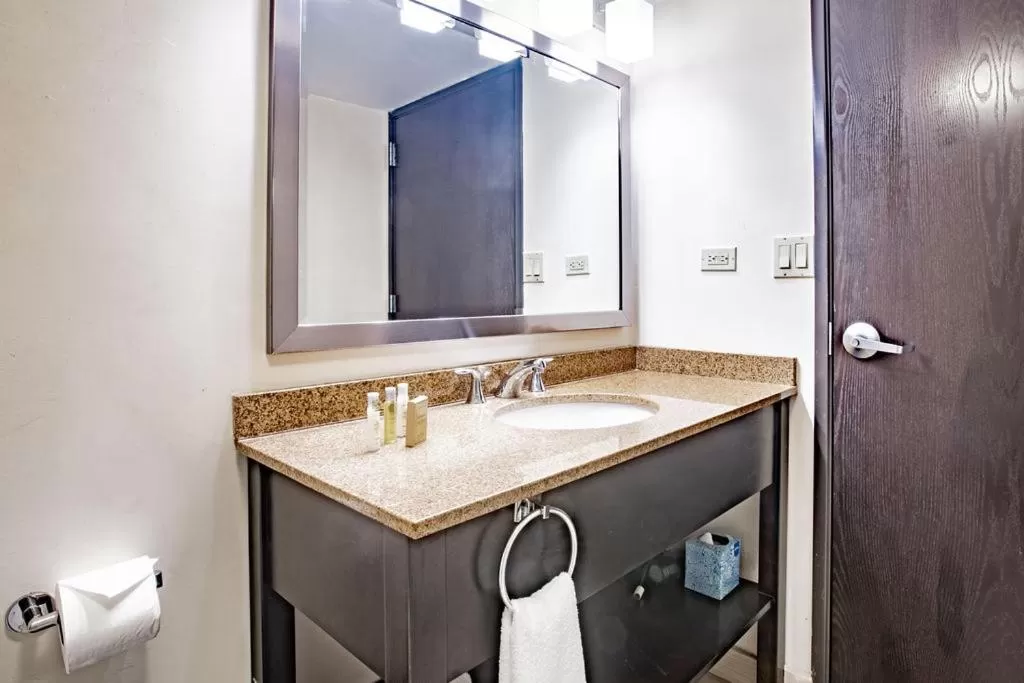 Bathroom in Studio Coliving Hotel