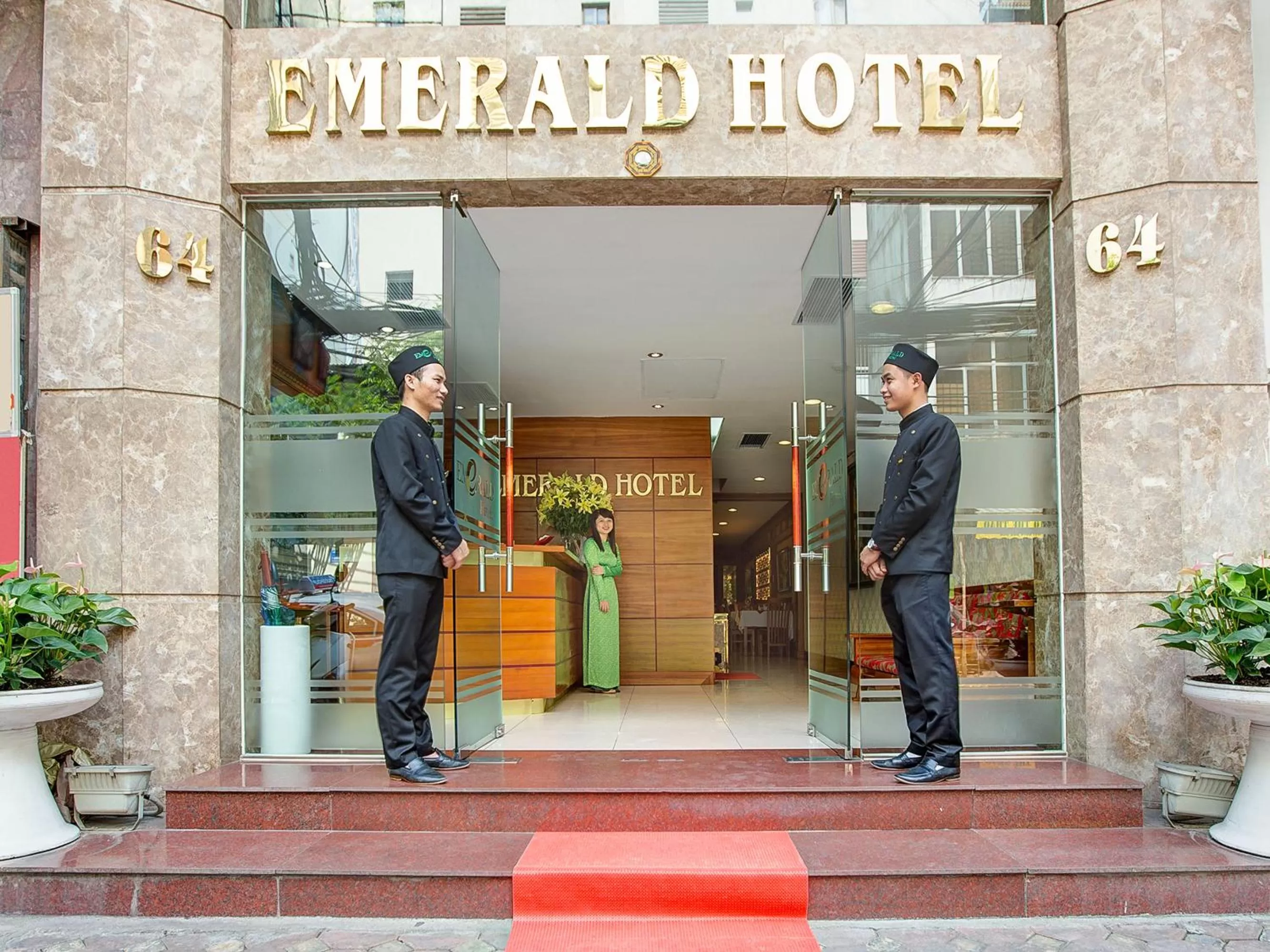 Facade/entrance in Emerald Boutique Hotel
