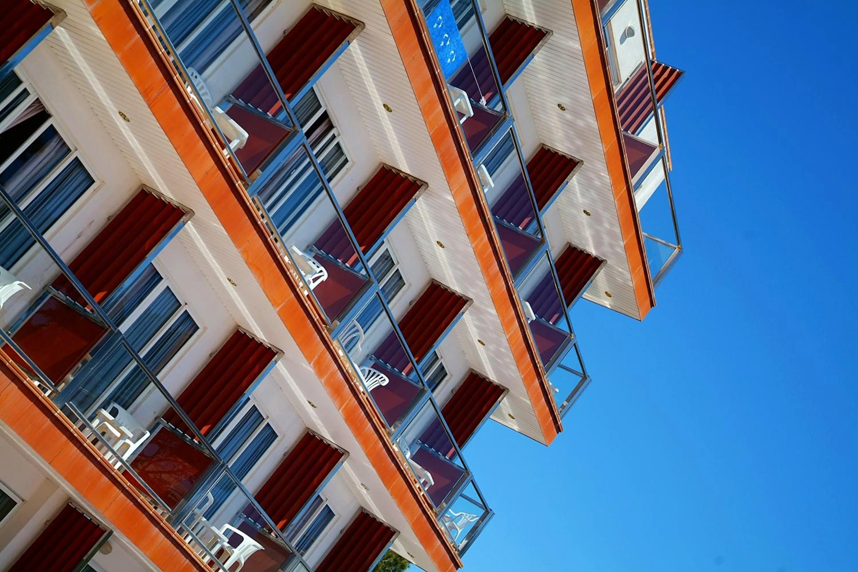 Facade/entrance in Hotel Clumba