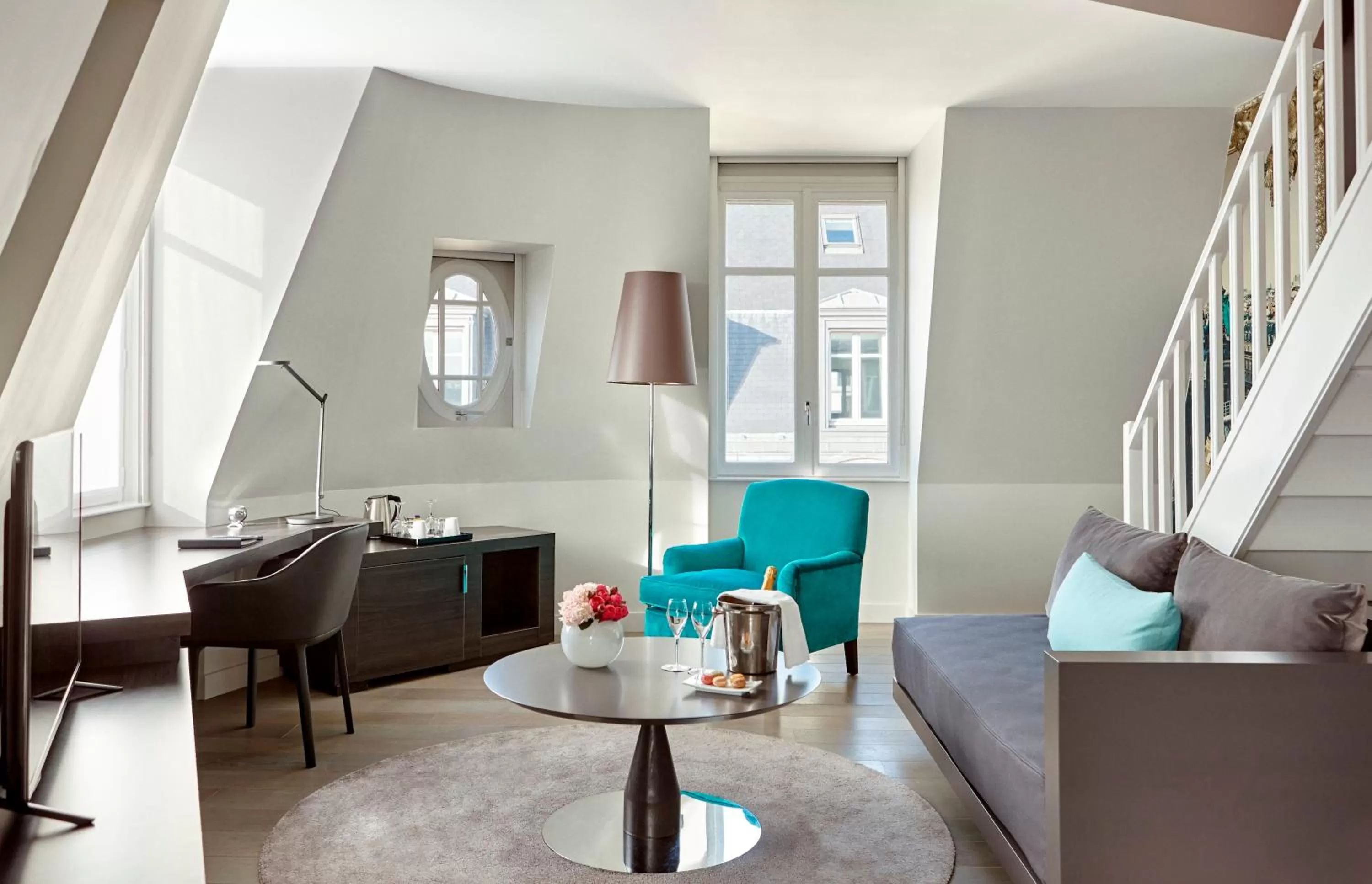 Photo of the whole room in Hotel Indigo Paris - Opera by IHG