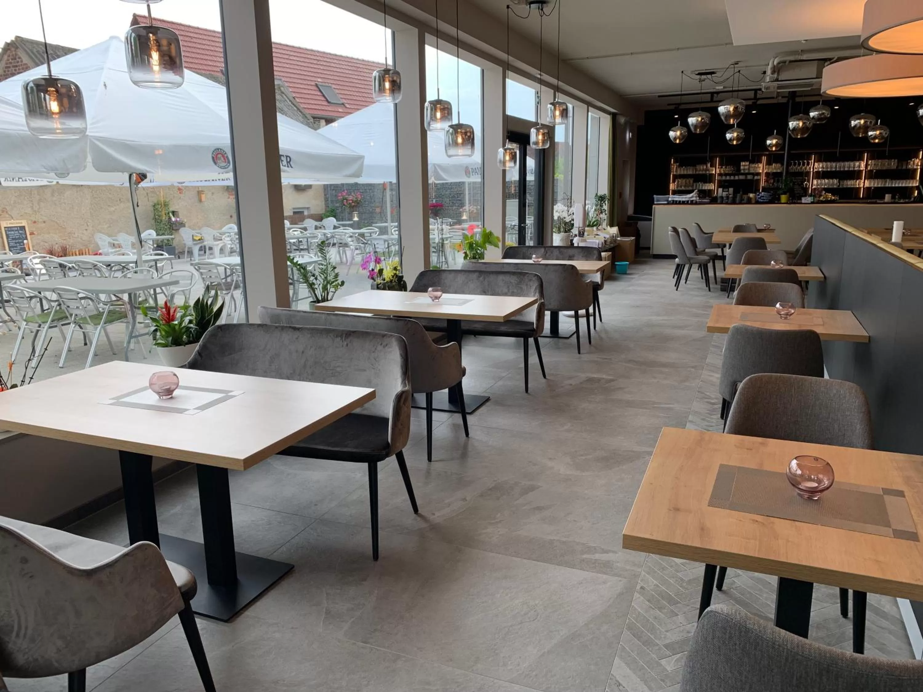 Restaurant/Places to Eat in th Hotel Leipzig Messe