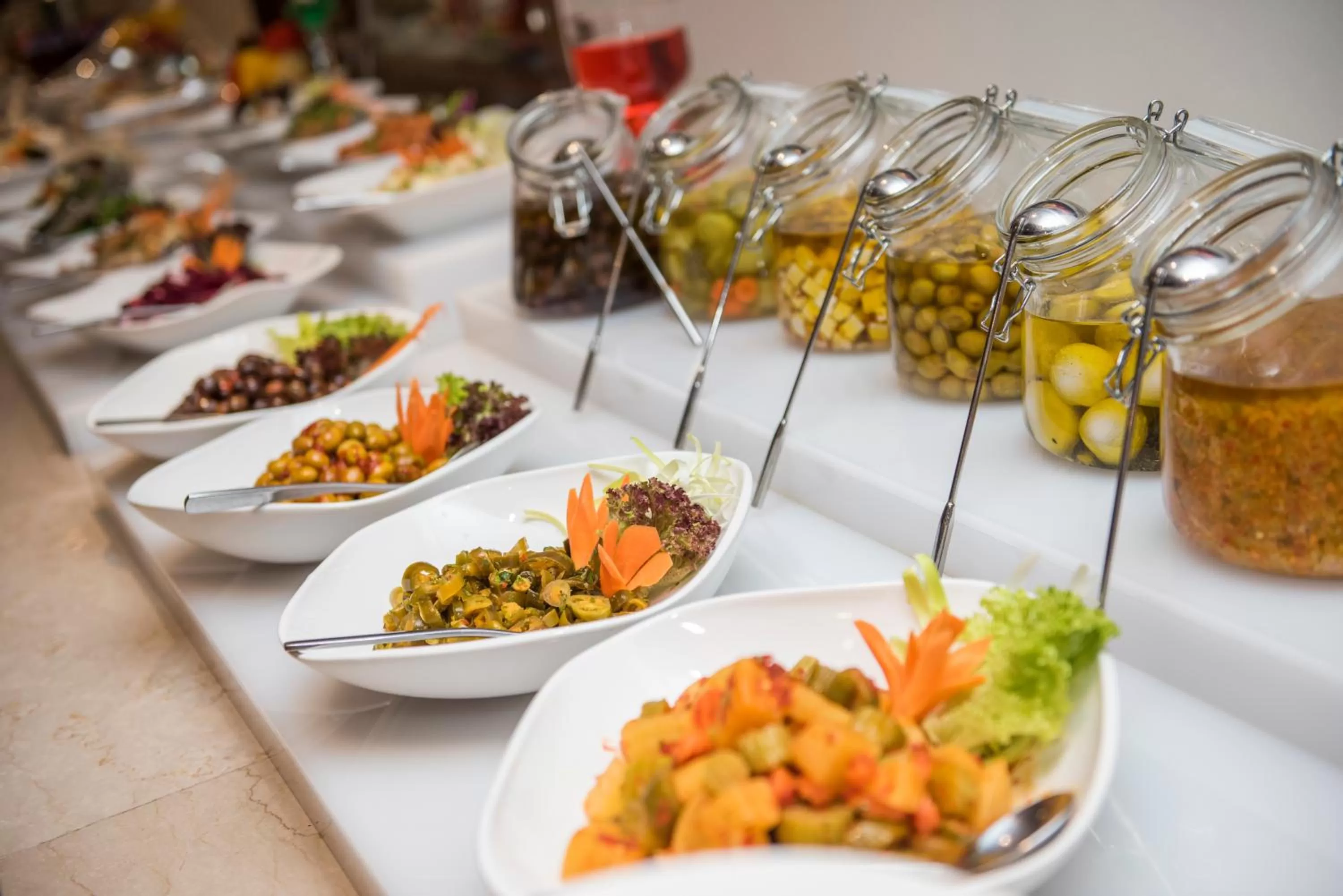 Restaurant/places to eat in Kuwait Grand Hotel