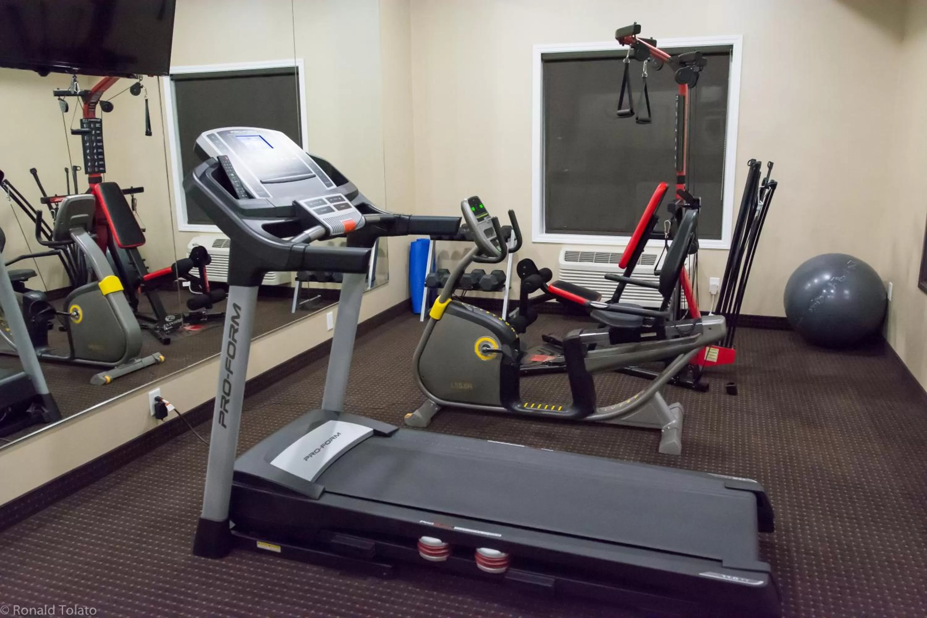 Fitness centre/facilities in Comfort Inn & Suites Bonnyville