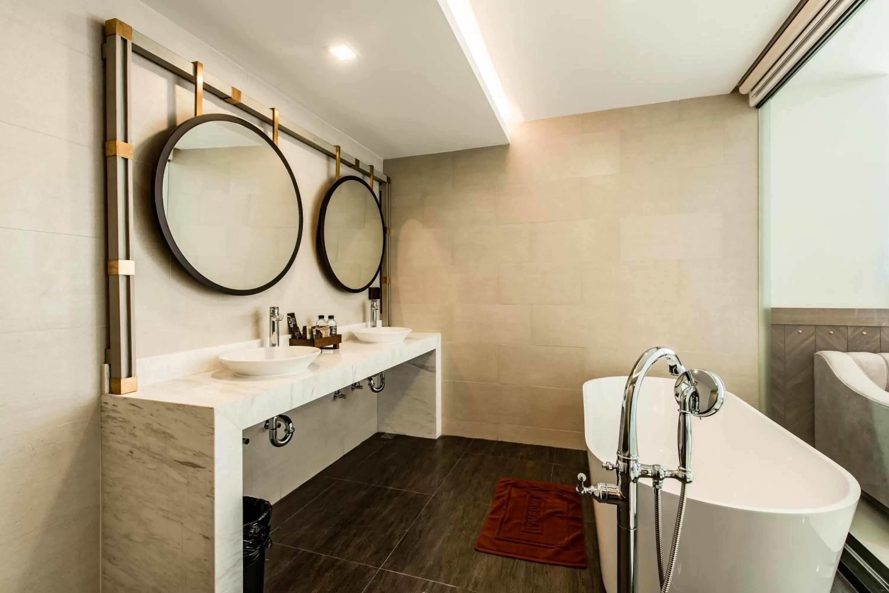 Bathroom in Blackwoods Hotel Pattaya - SHA Extra Plus