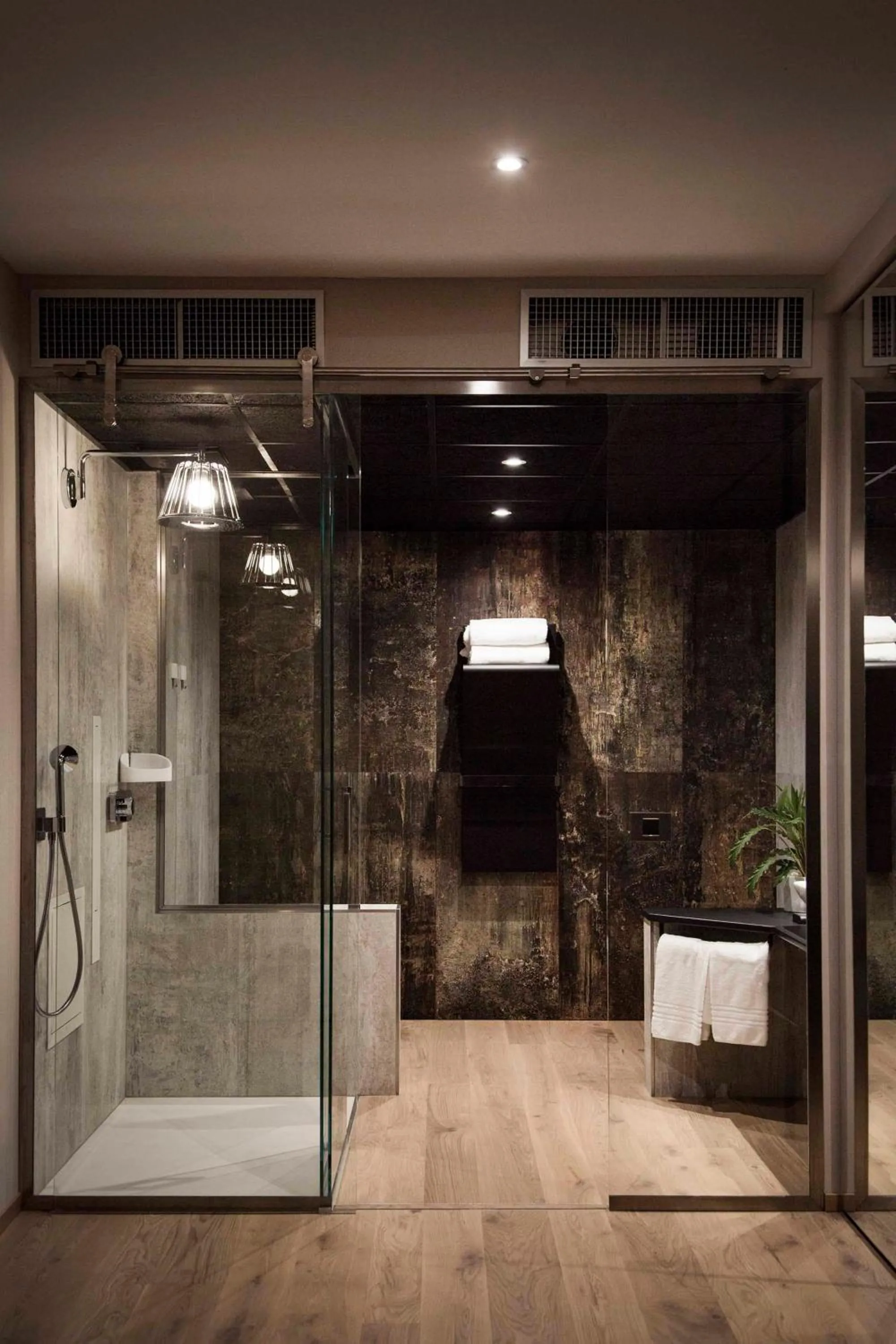 Shower in Hotel Ristorante La Rosina