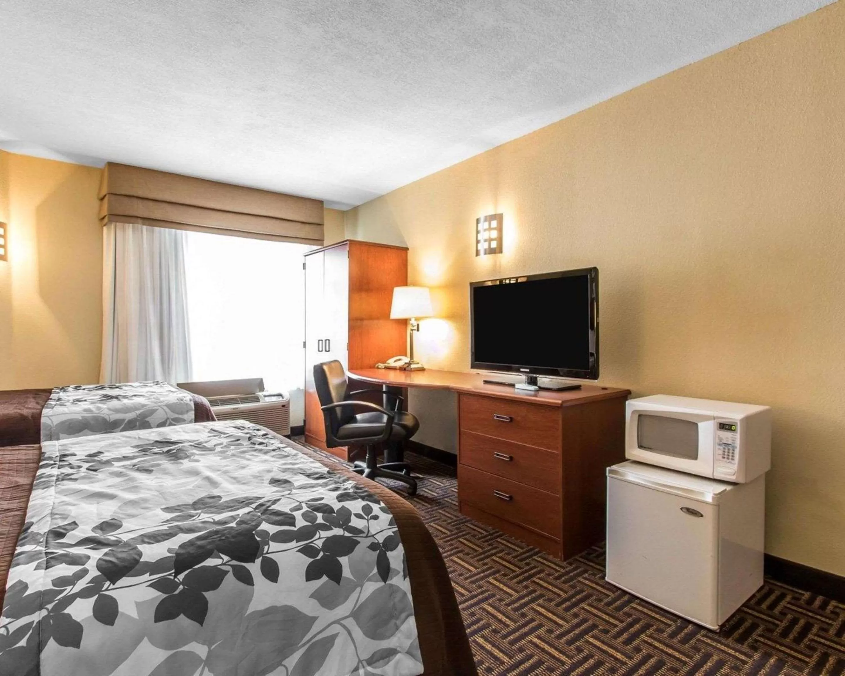 Photo of the whole room, Bed in The Douillet by Demeure Hotels