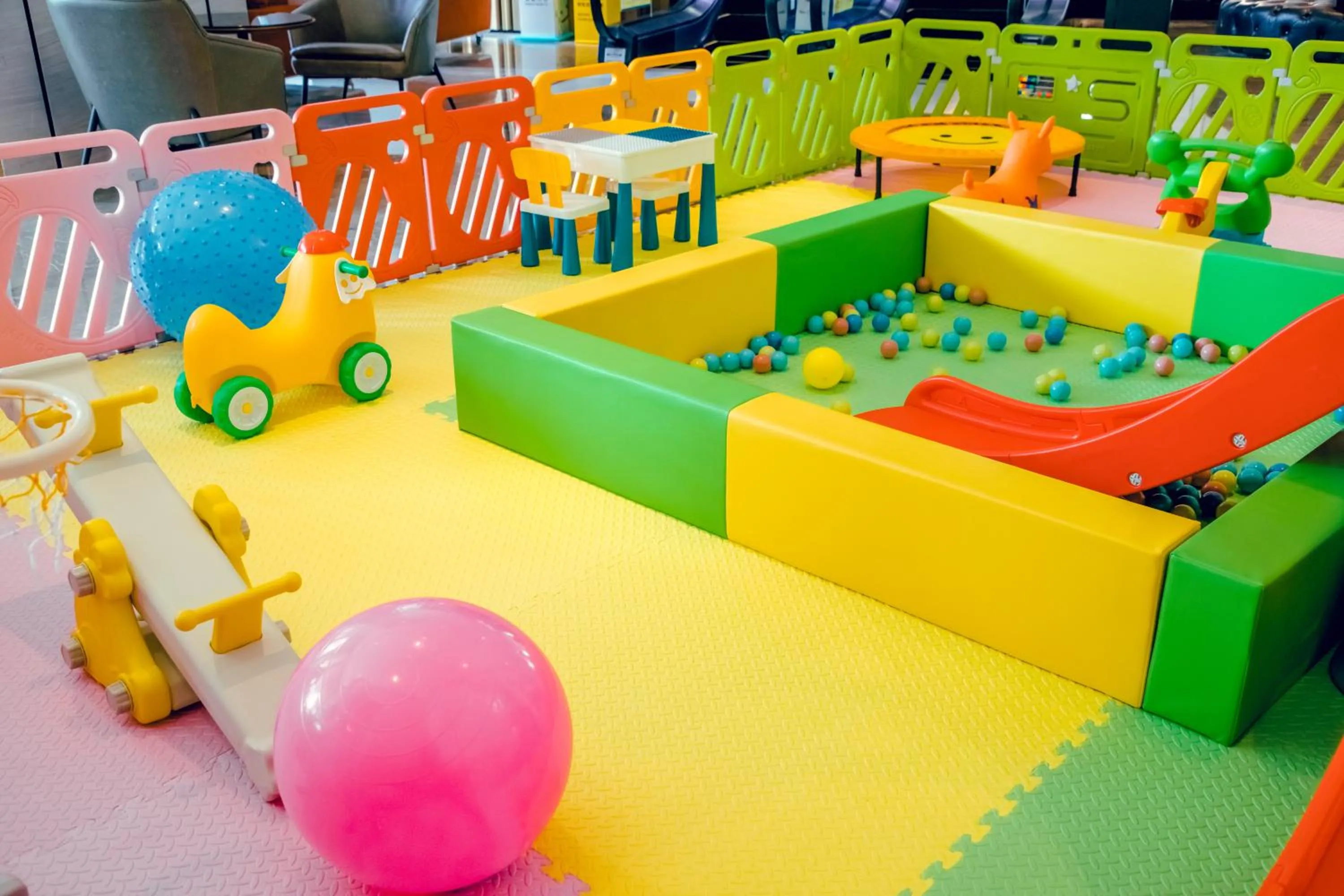 Kids's club in Crowne Plaza Kunshan by IHG