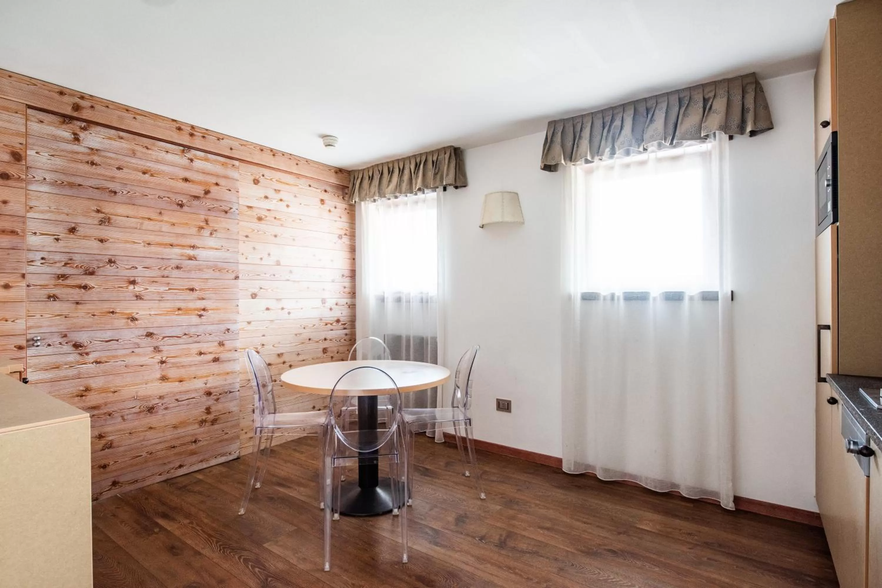 Photo of the whole room in Residence Antares