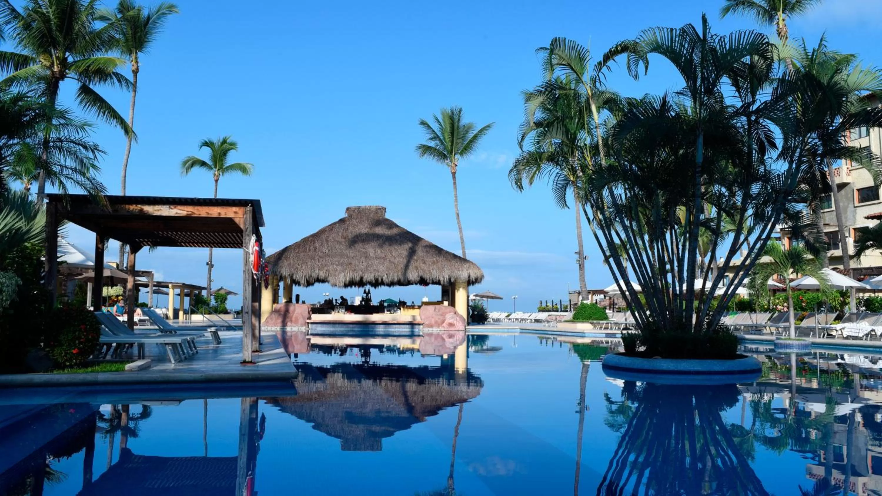 Swimming pool in Canto del Sol Puerto Vallarta All Inclusive
