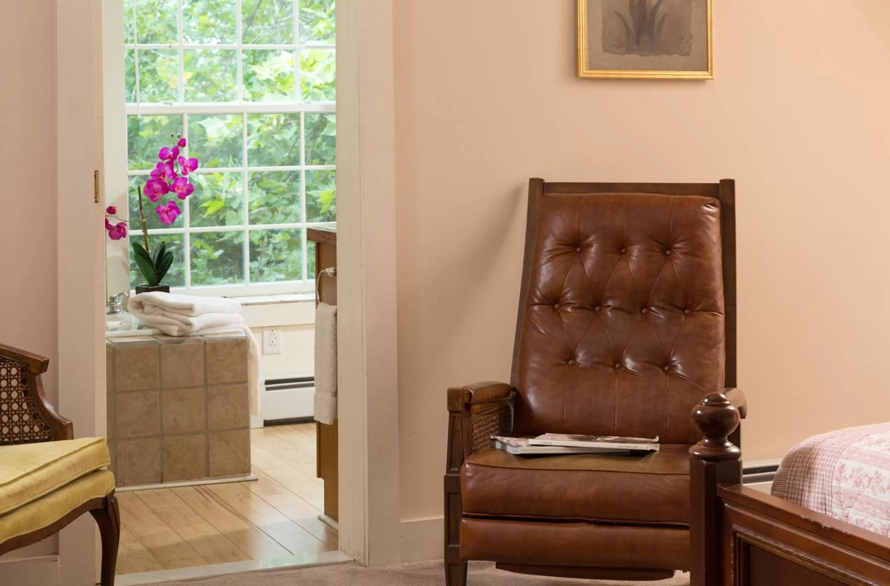 Seating area in Mercersburg Inn