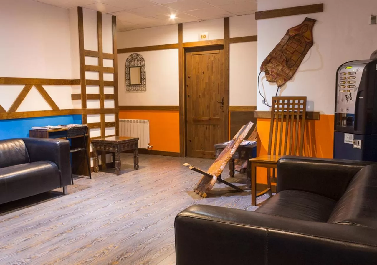 Lounge or bar in Hotel Plaza