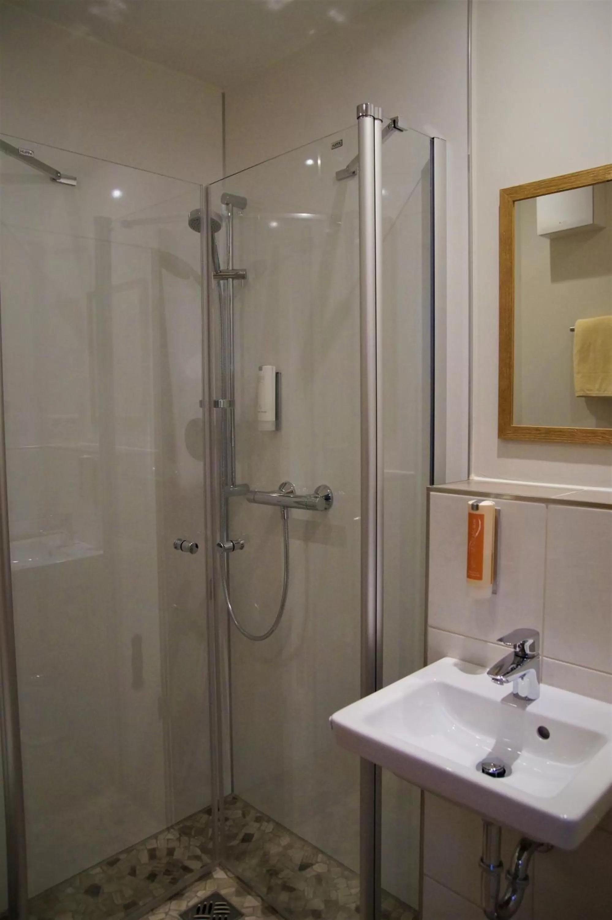 Photo of the whole room, Bathroom in Bei Meier`s zum weißen Roß