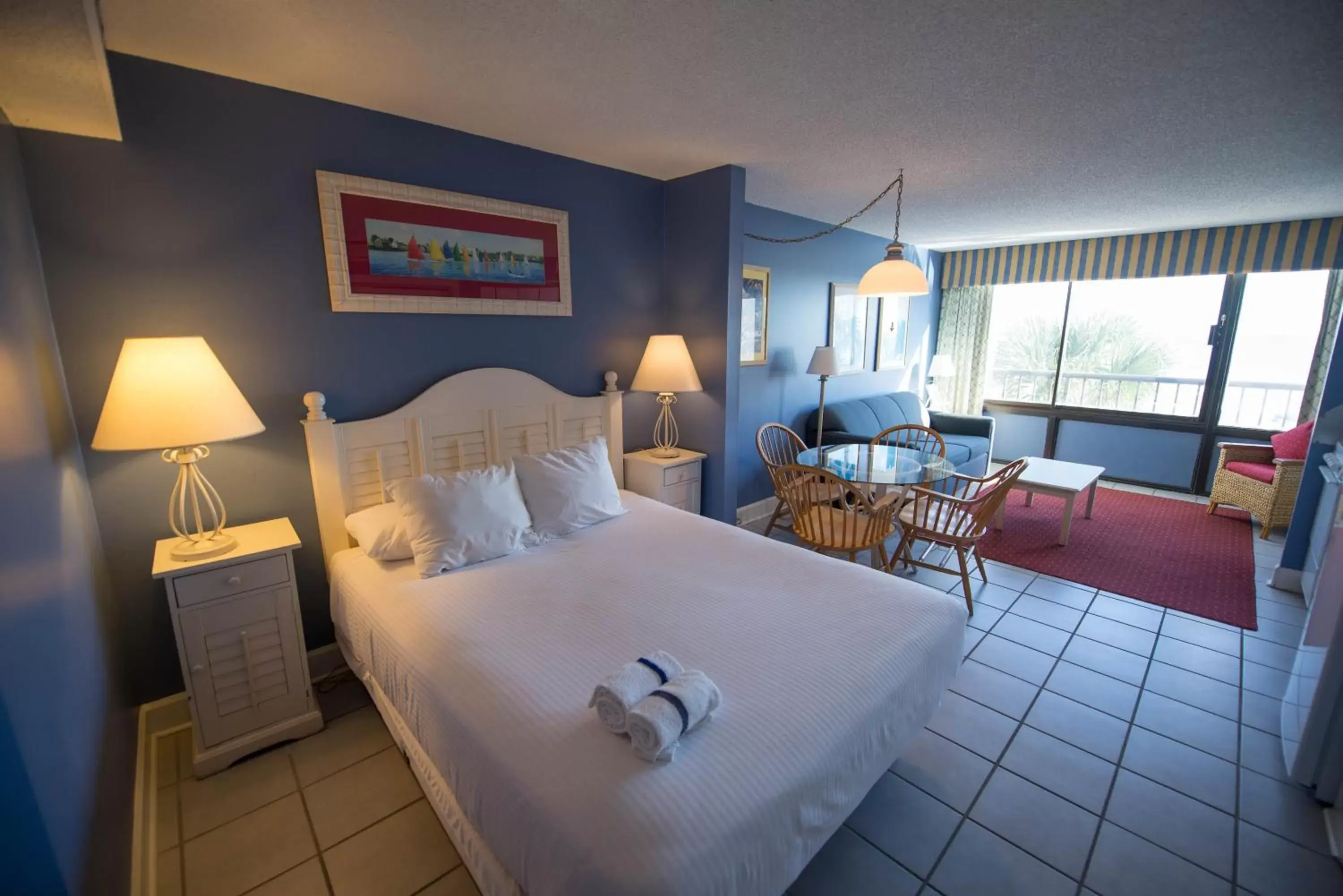 Queen Studio Suite - Non-Smoking in Ocean Club Resort Myrtle Beach a Ramada by Wyndham Queen Studio Suite - Non-Smoking in Ocean Club Resort Myrtle Beach a Ramada by Wyndham