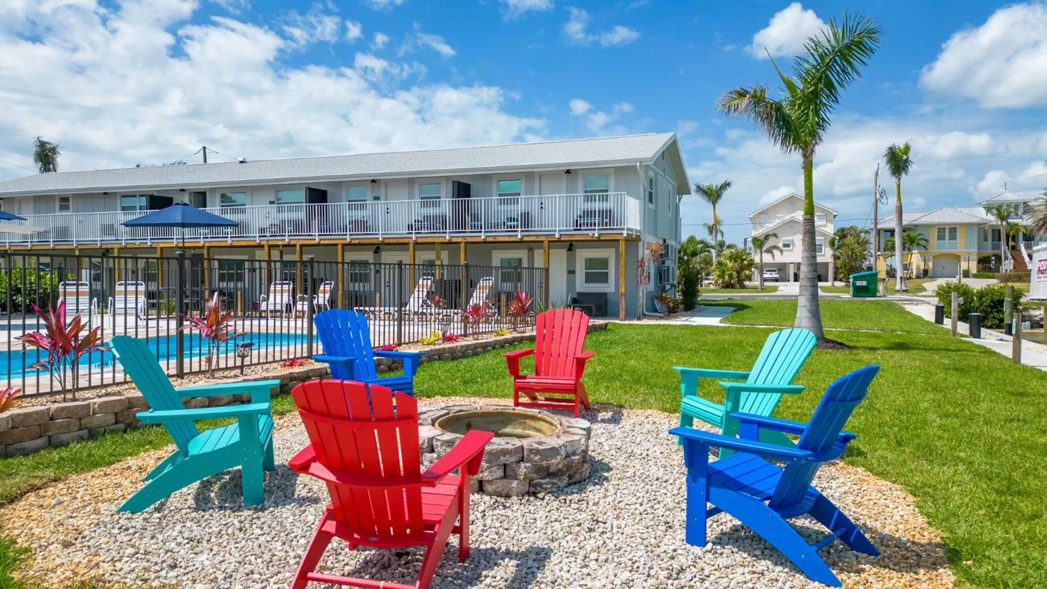 Pool view in Matlacha on Shoreview