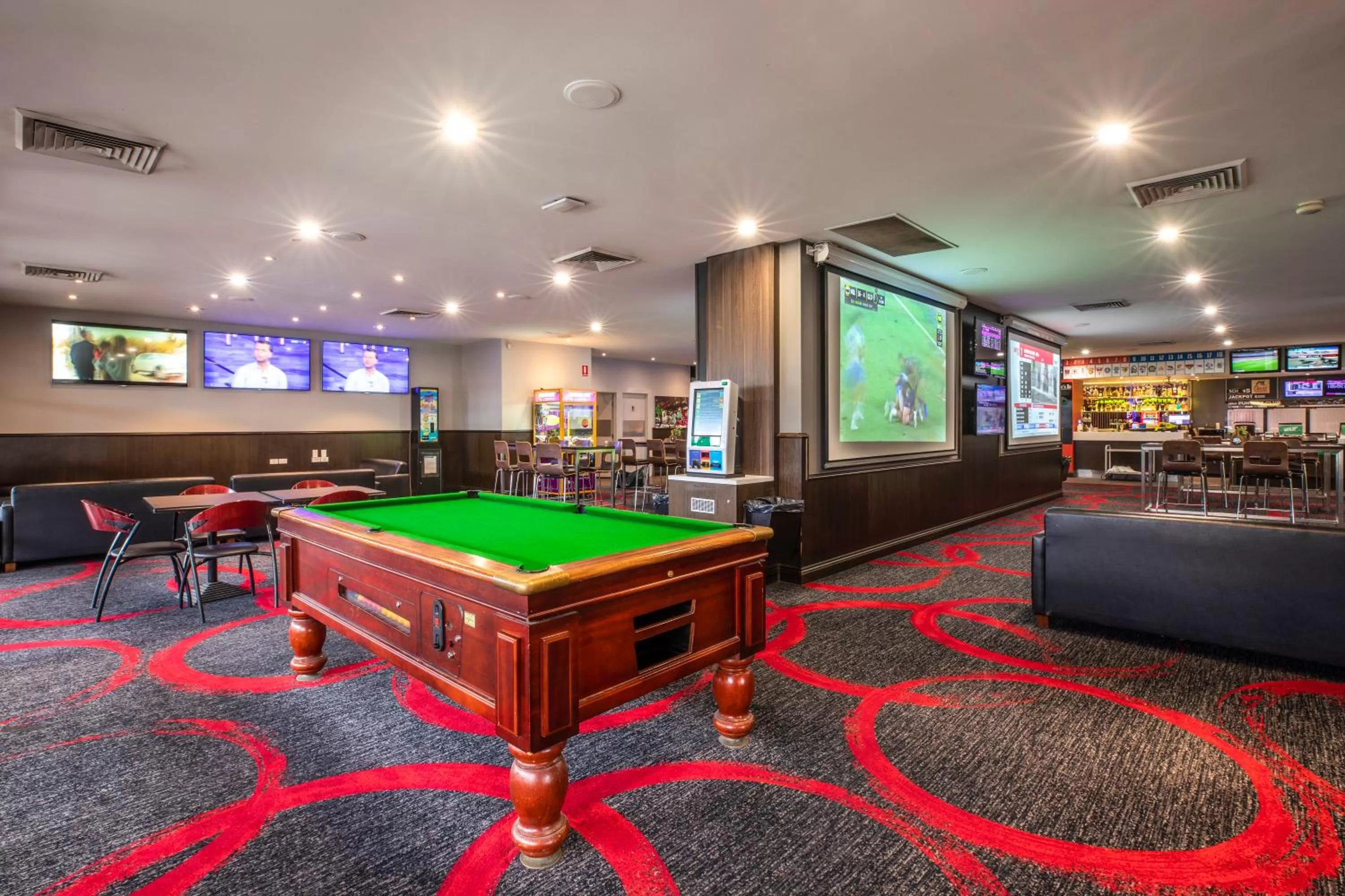 Billiard in Nightcap at Ashley Hotel