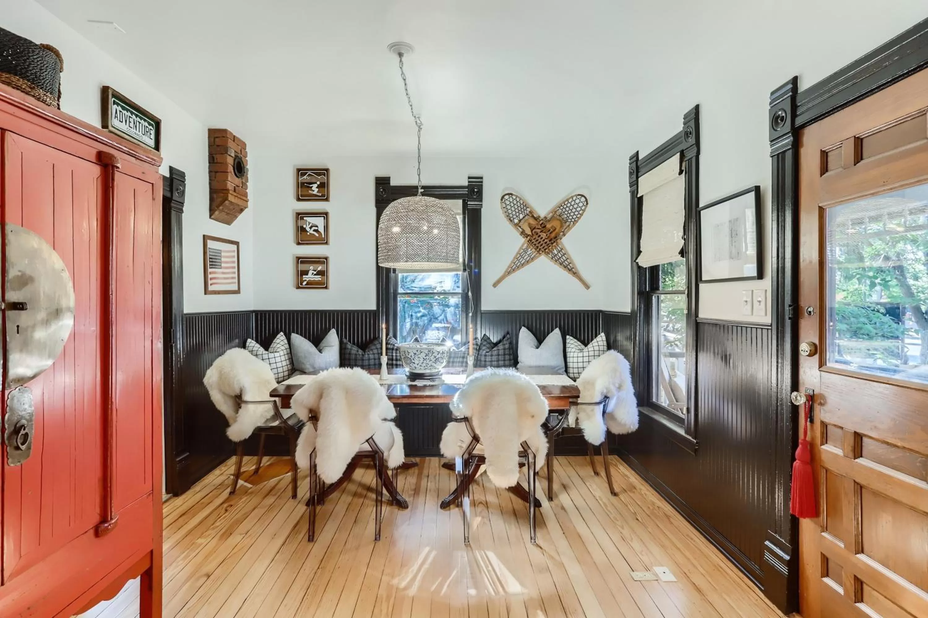 Dining area in A-Lodge Lyons