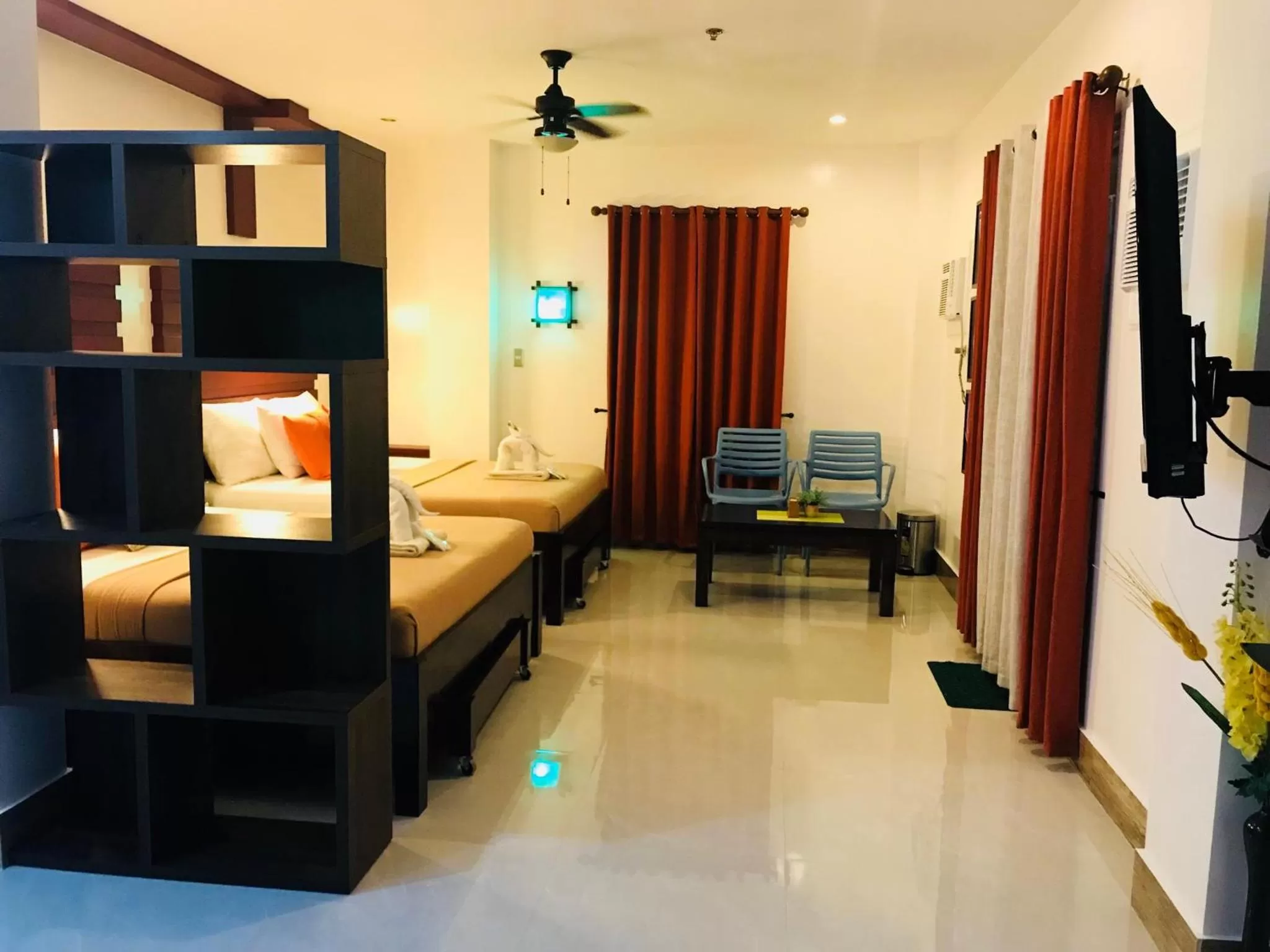 Bed in SunValley Tourist Inn