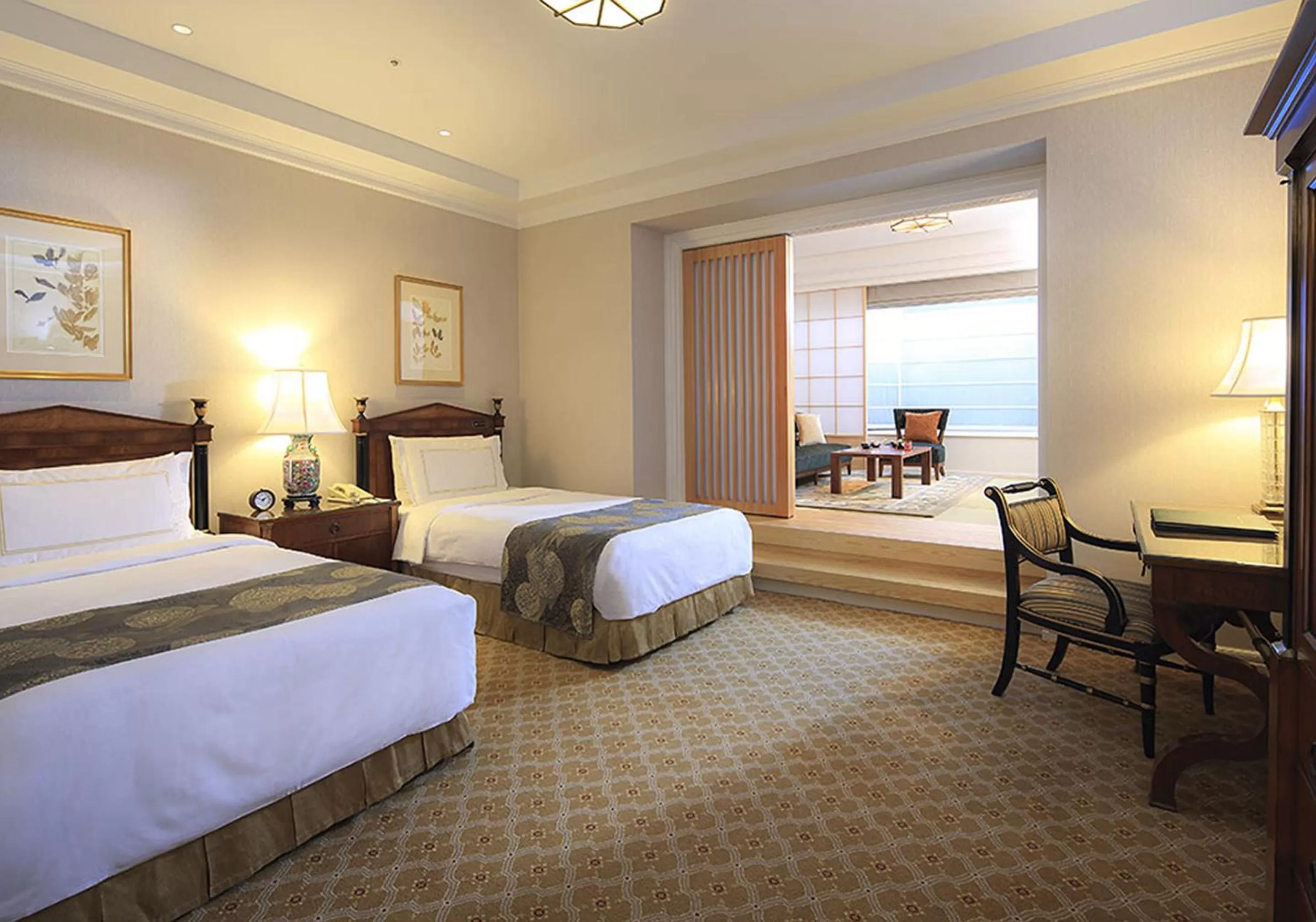 Living room, Bed in Hotel Chinzanso Tokyo