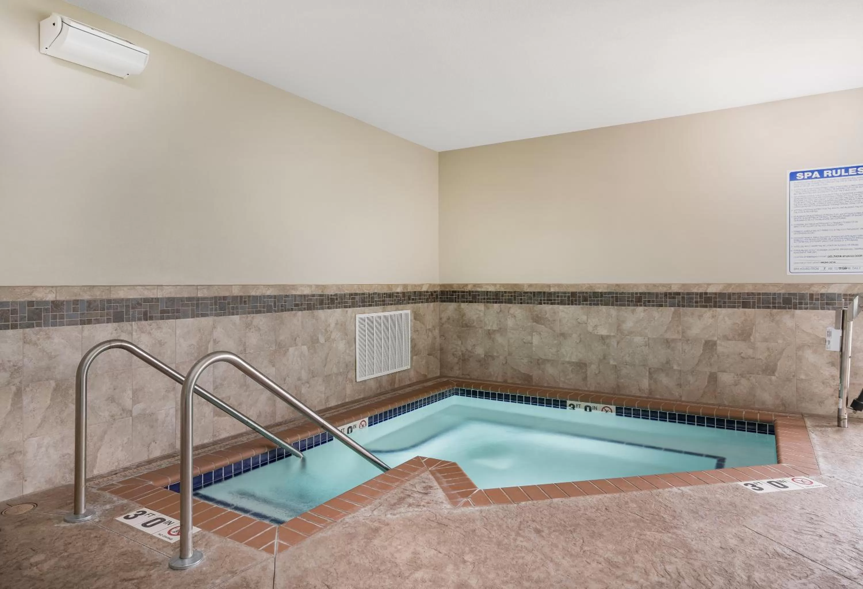 Hot Tub in AmericInn by Wyndham Hartford SD