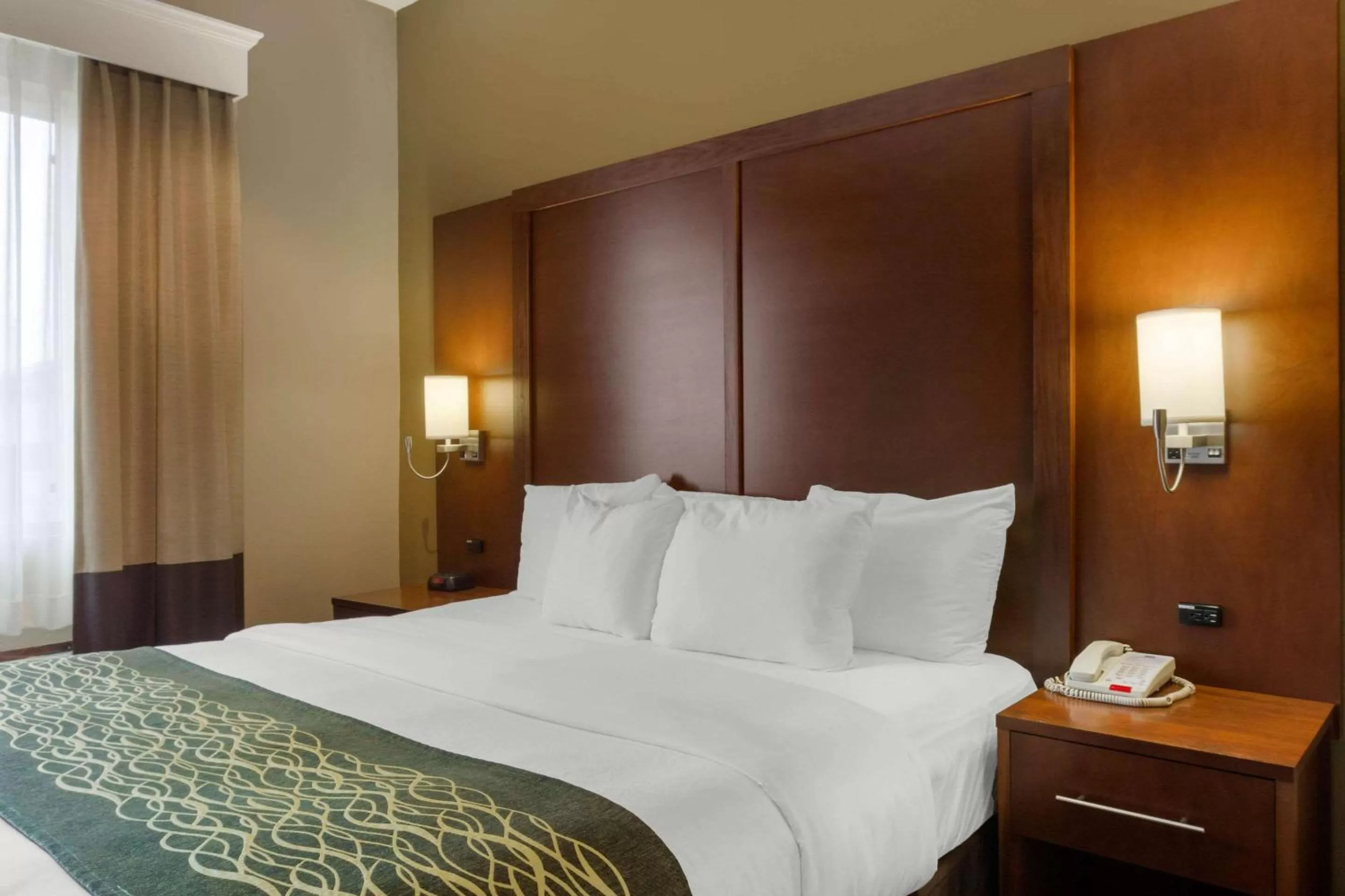 Photo of the whole room, Bed in Comfort Inn & Suites Amarillo East