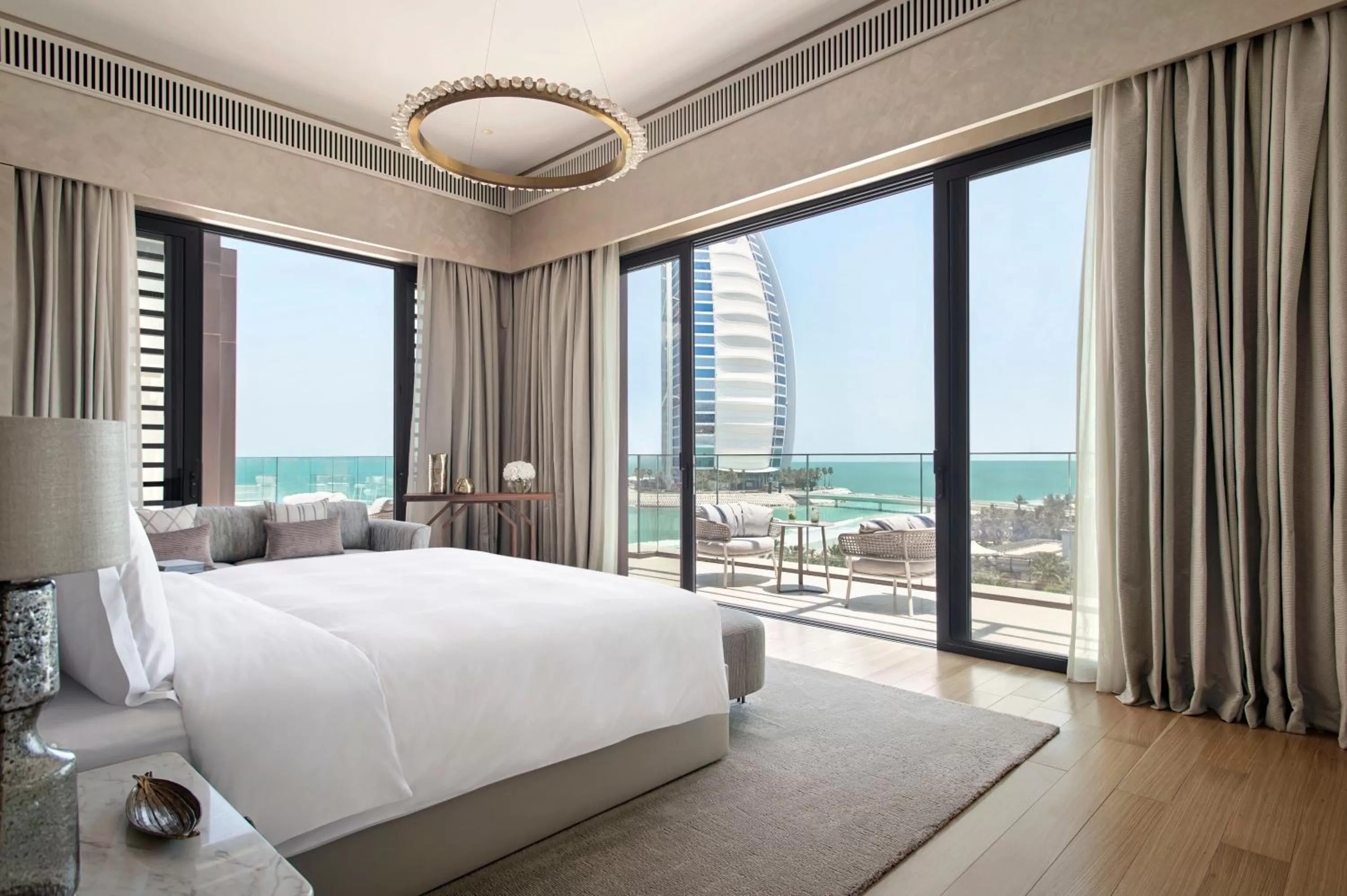Bed in Jumeirah Al Naseem Dubai