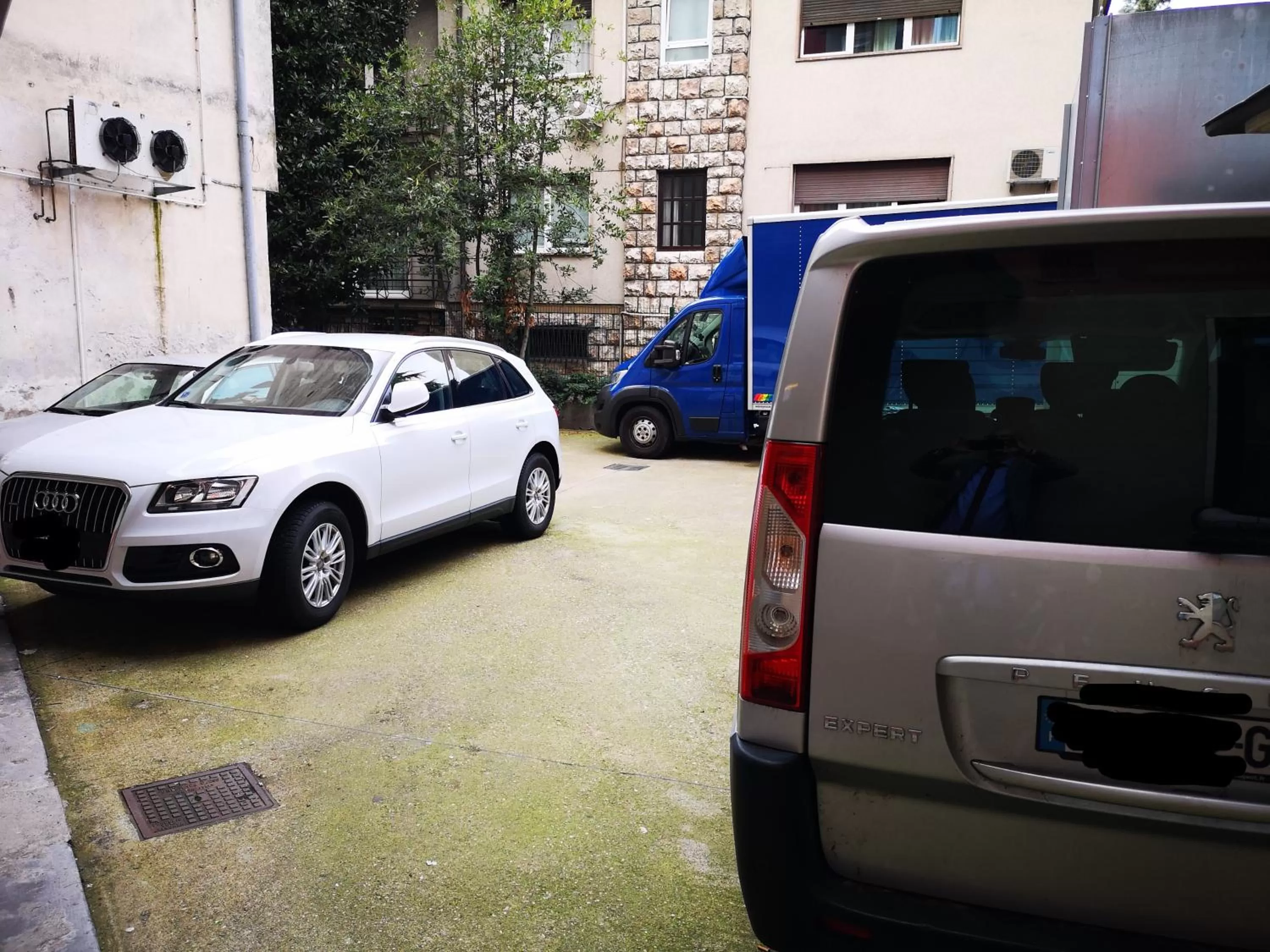 Property building in Key Hotel