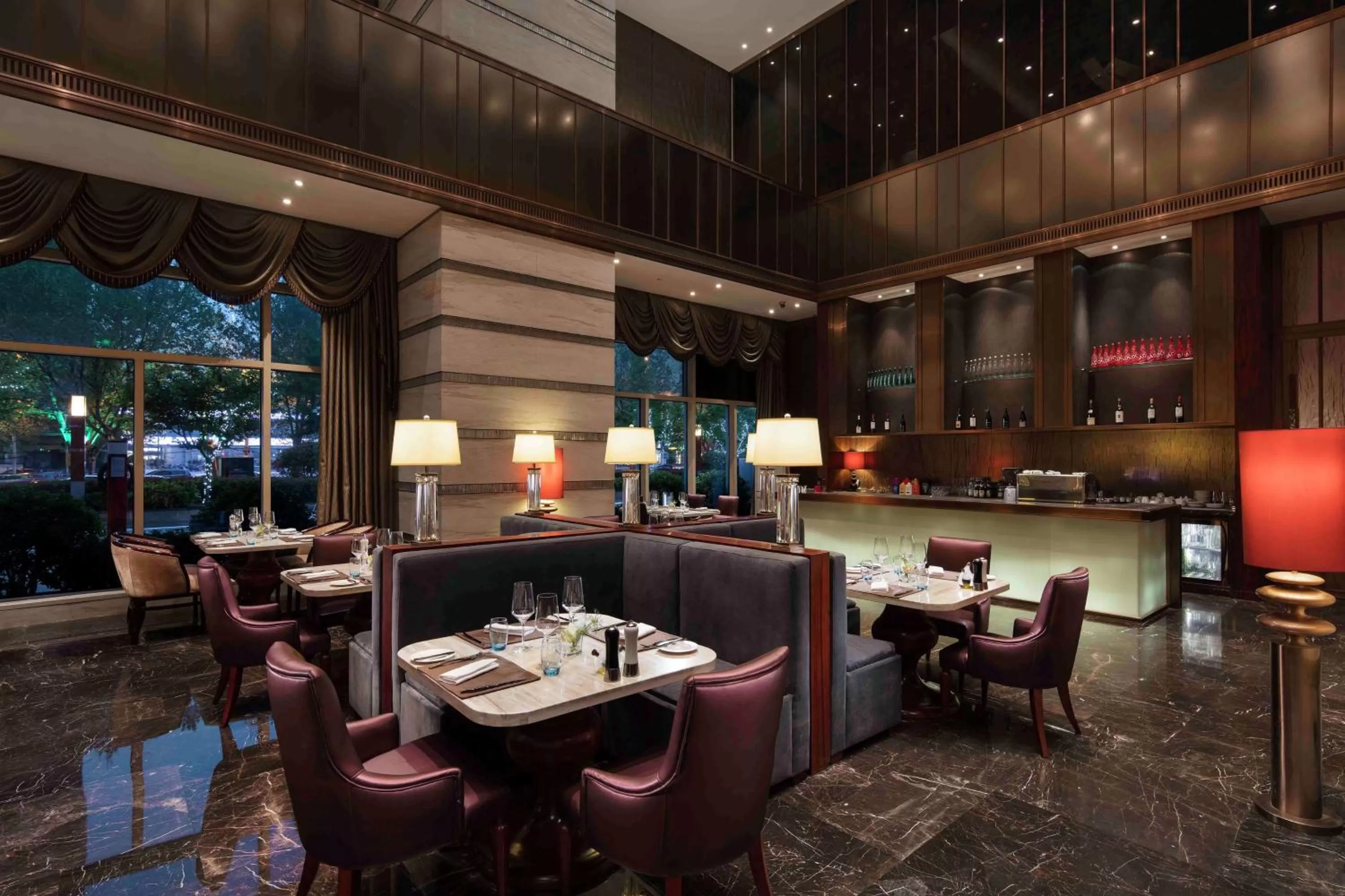 Restaurant/places to eat in Hilton Zhengzhou