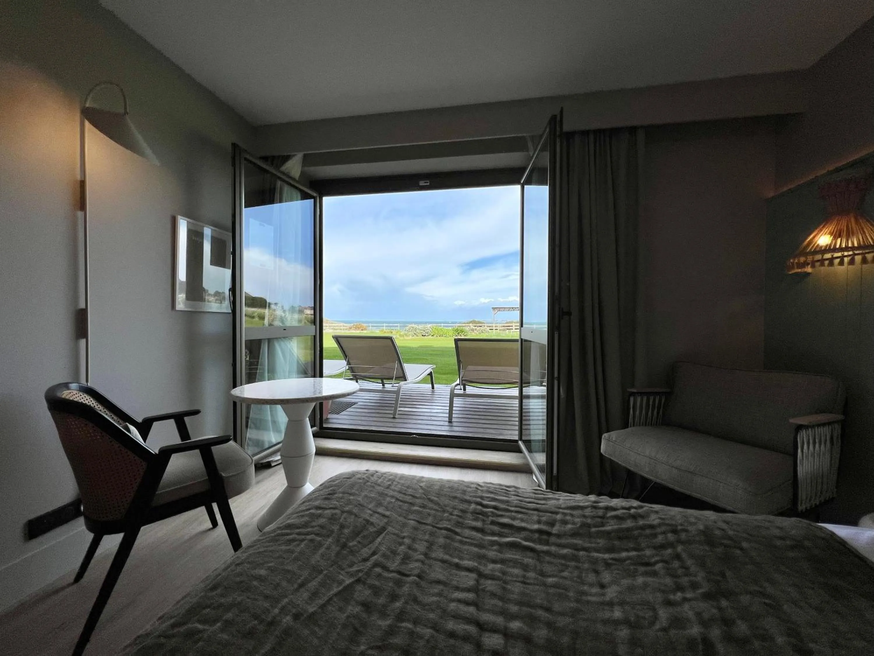 Bed in Emeria Dinard Thalasso Spa