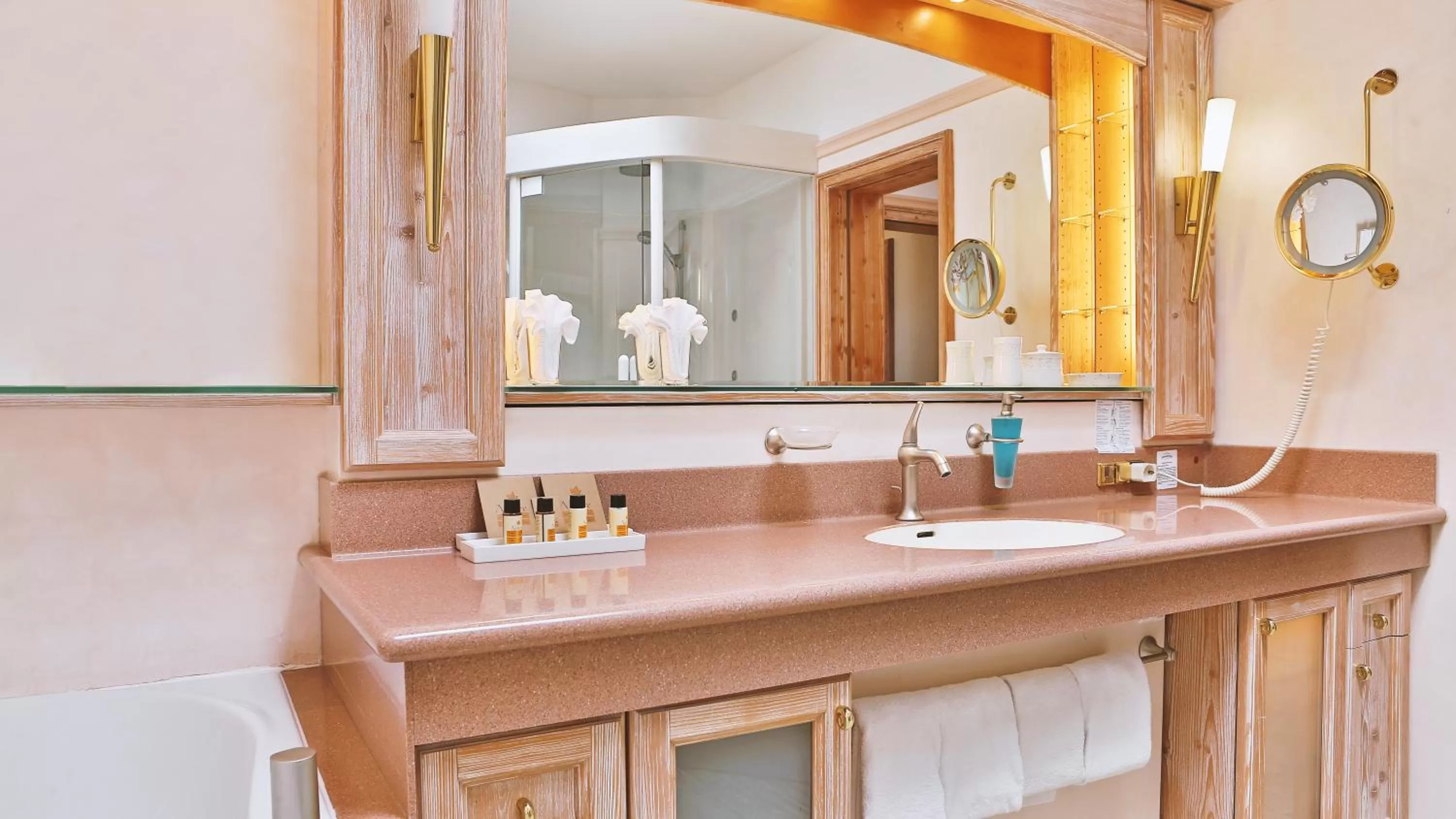 Property building in Wellness-& Nationalpark Hotel Schliffkopf, BWSC