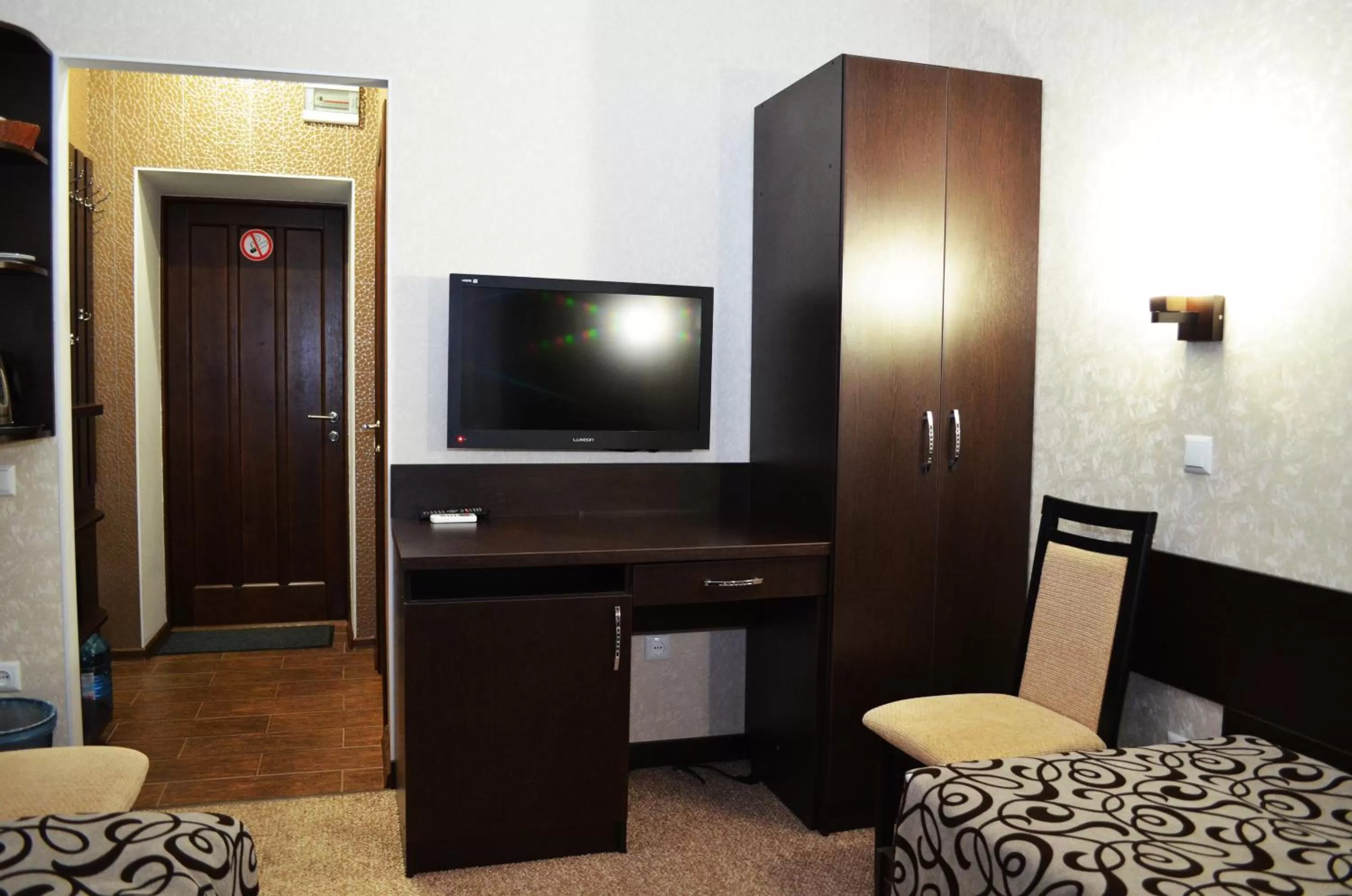 TV/Entertainment Center in Delta Hotel