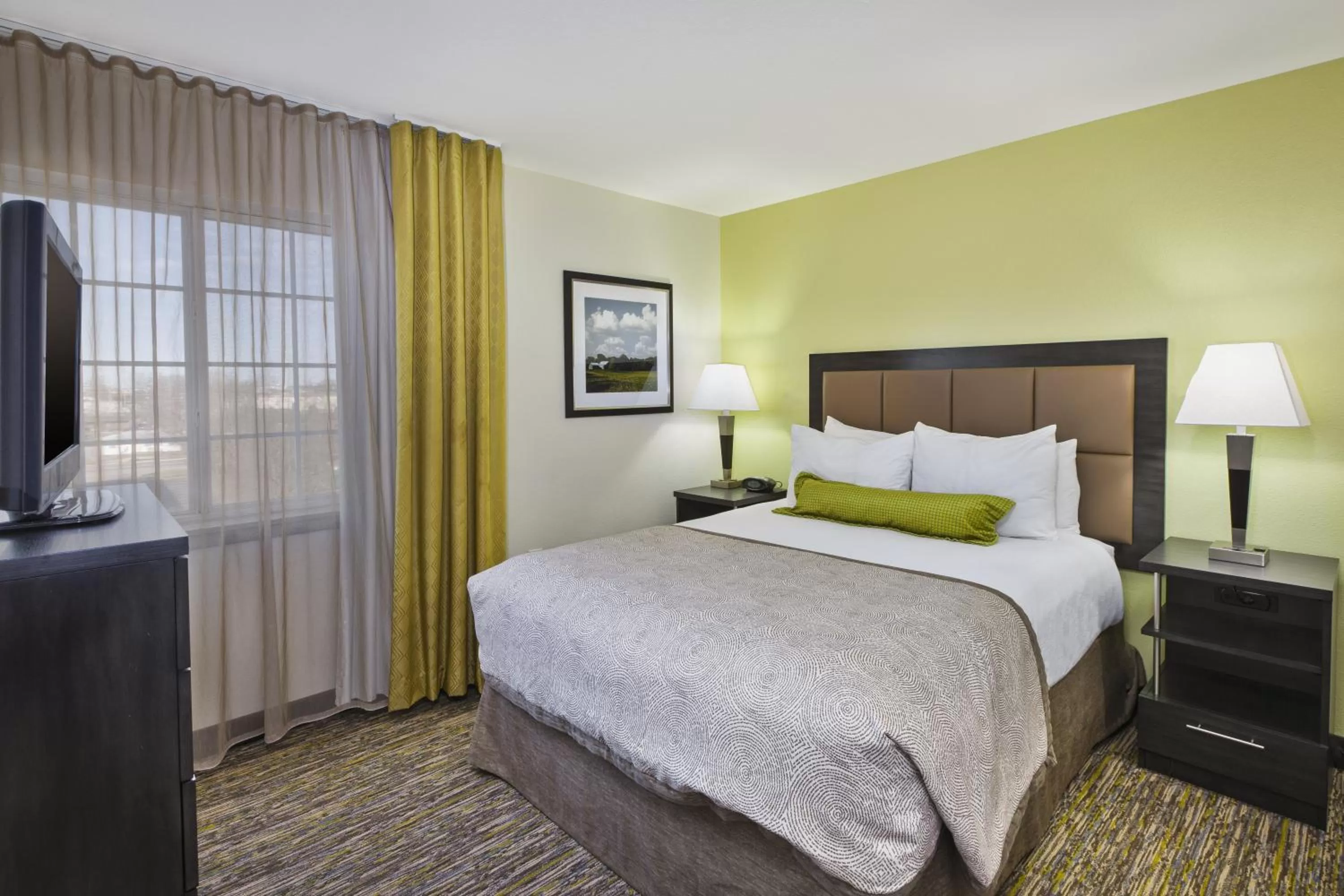 Photo of the whole room, Bed in Candlewood Suites Indianapolis Airport by IHG