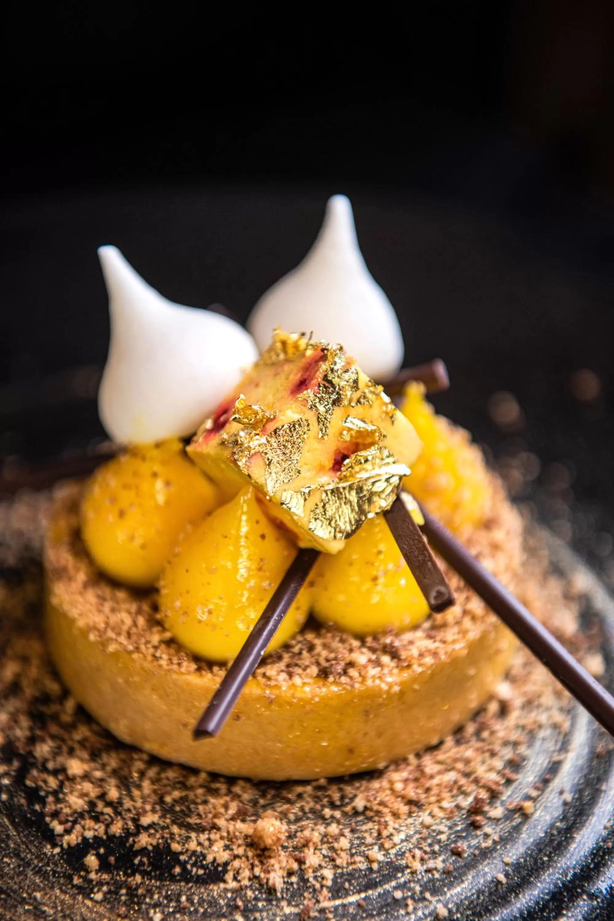 Restaurant/places to eat in Pullman Reef Hotel Casino