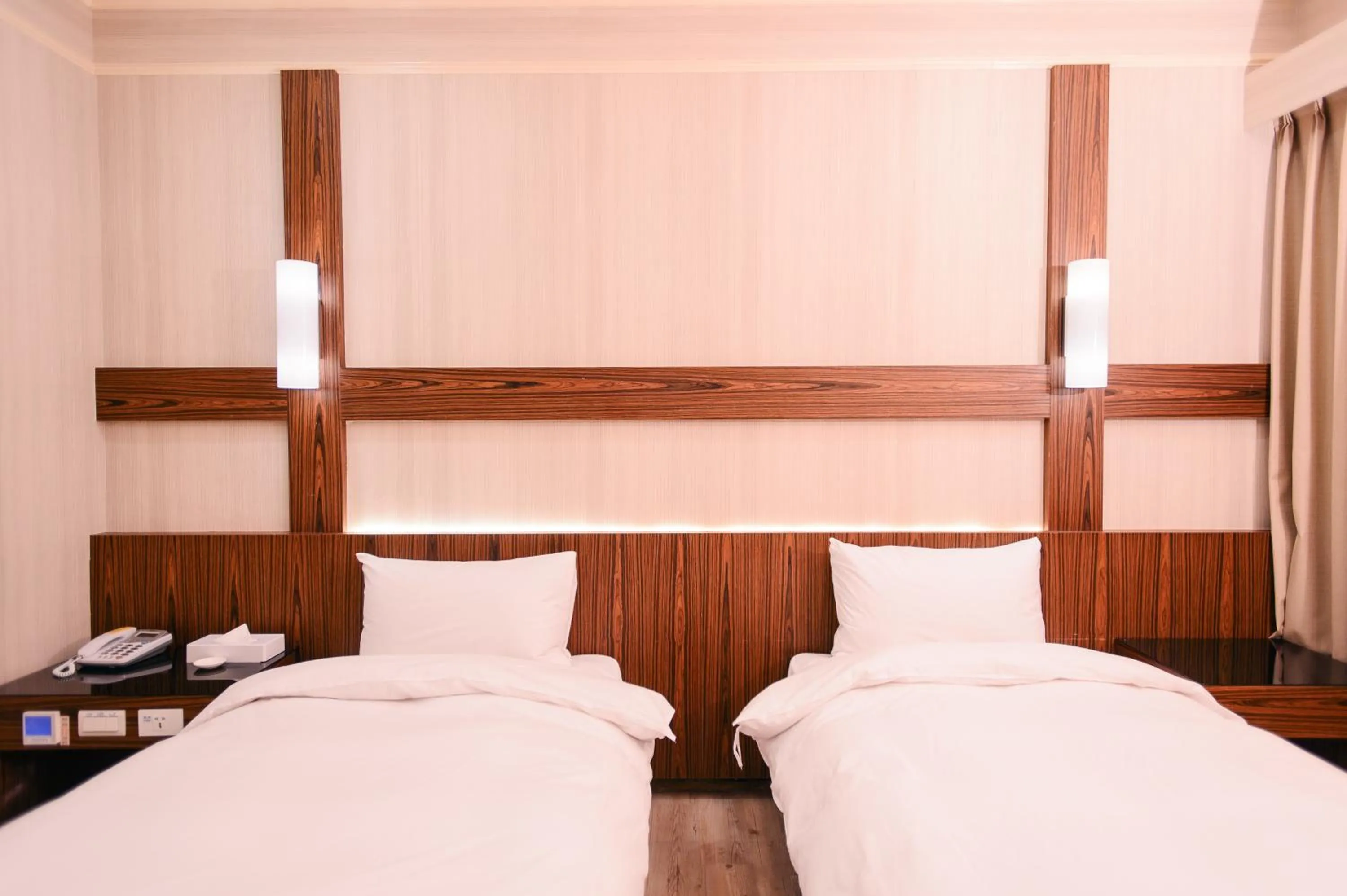 Bedroom, Bed in Duke Business Hotel