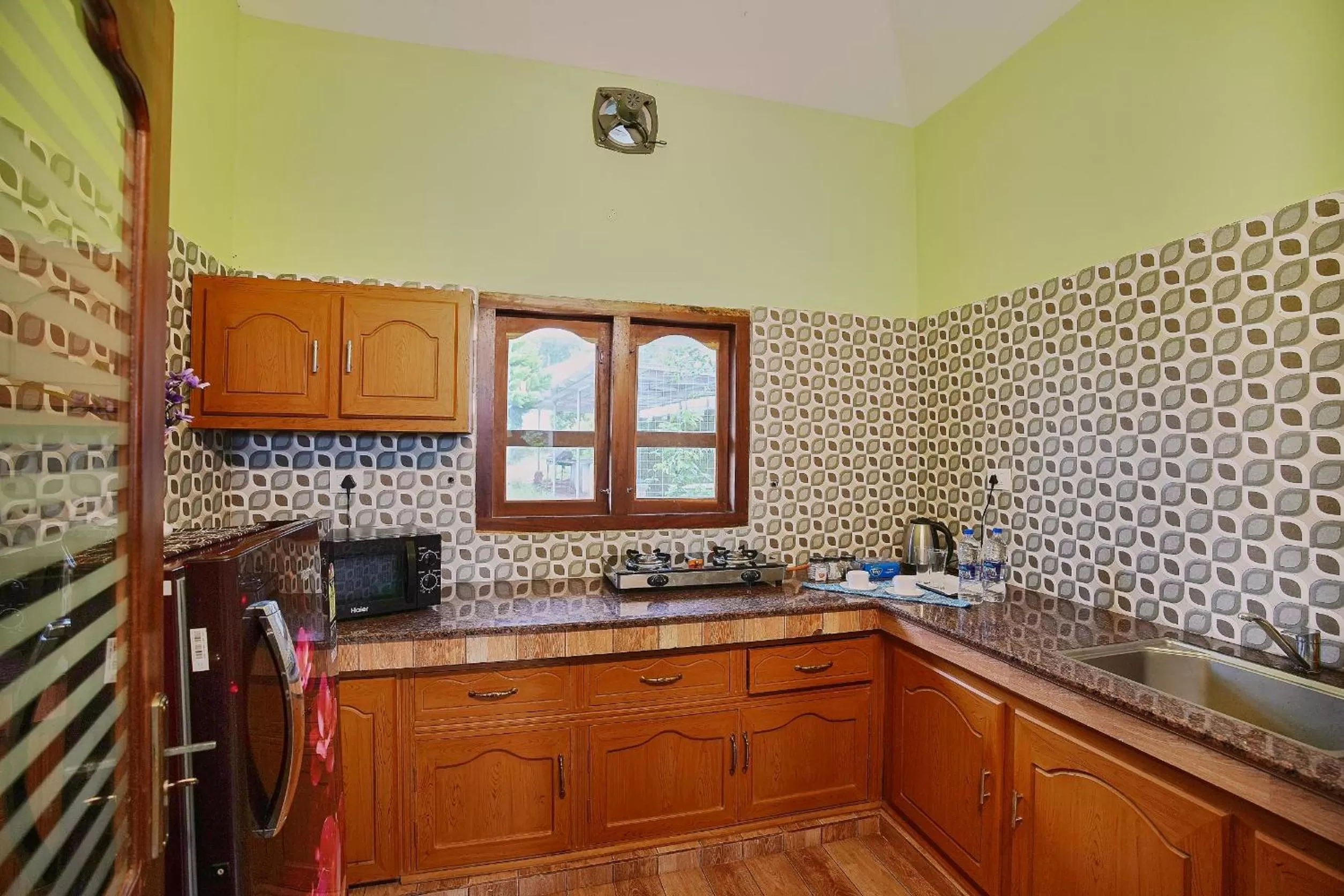 Kitchen or kitchenette, Kitchen/Kitchenette in Zenha Resorts