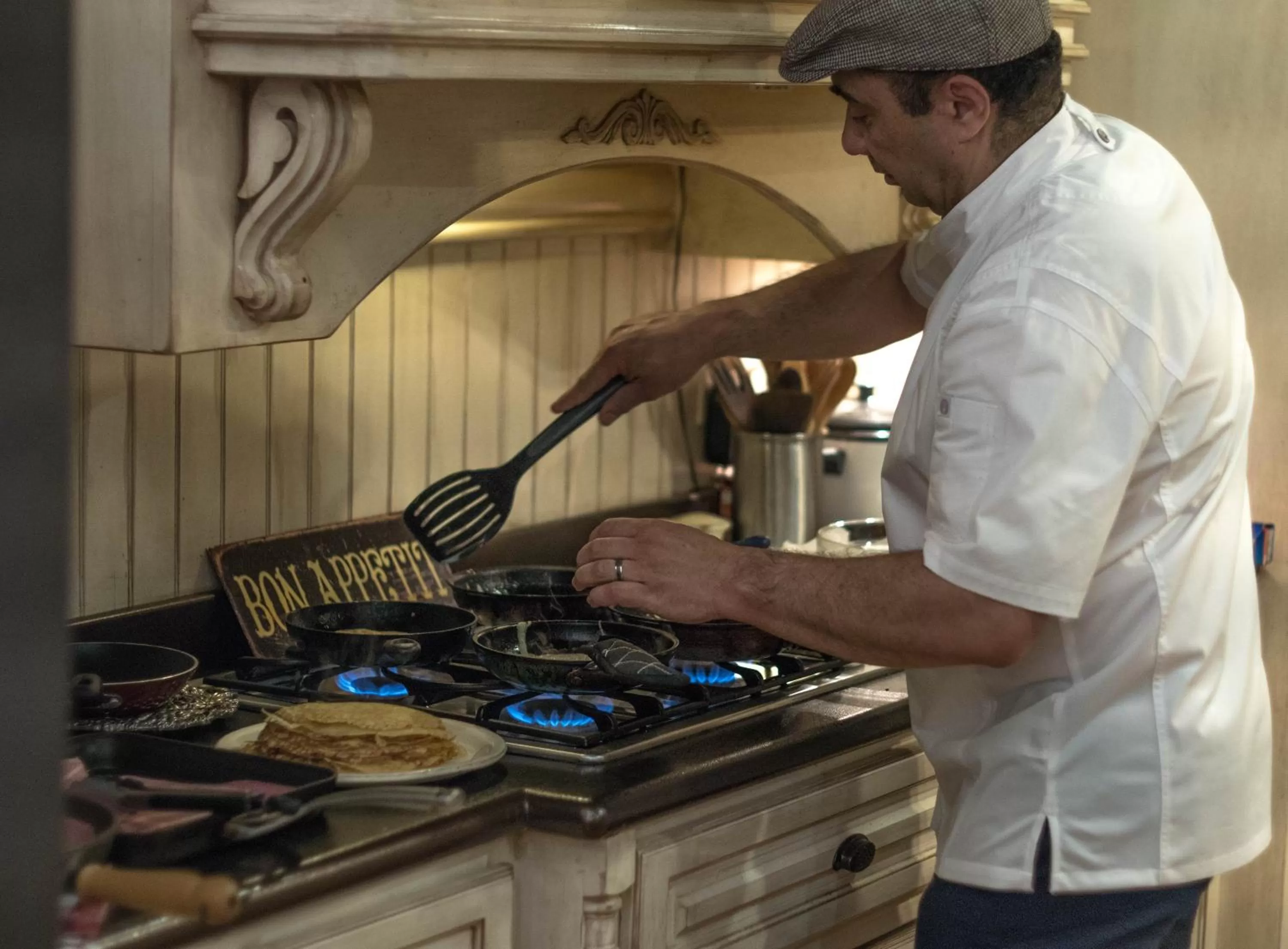 Breakfast in The Victoria Bed & Breakfast