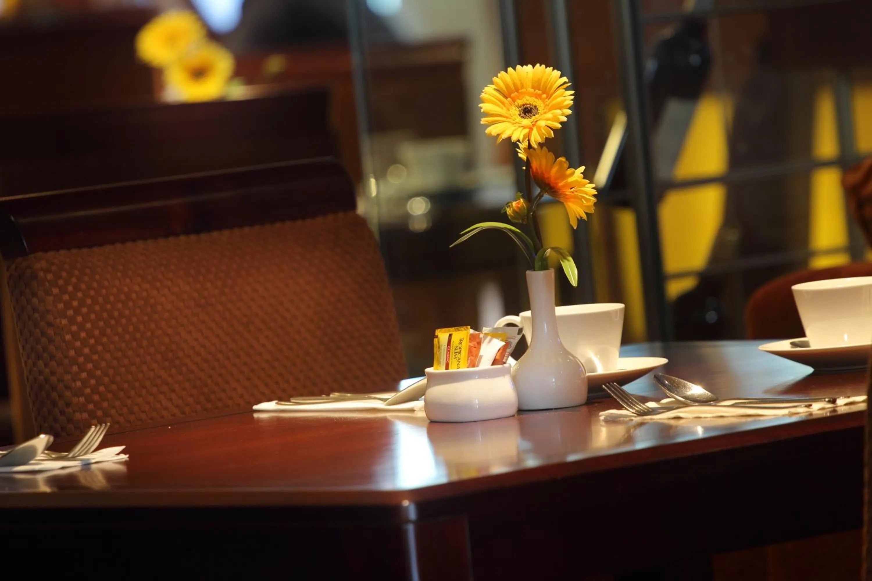 Restaurant/places to eat in Best Western Mangga Dua Hotel & Residence