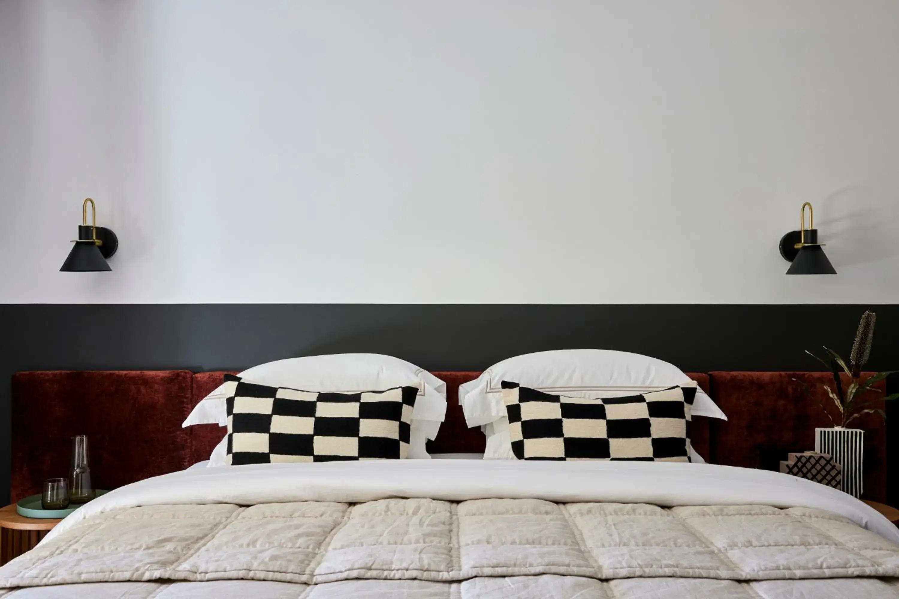 King Suite in Central Caleula Motor Lodge King Suite in Central Caleula Motor Lodge