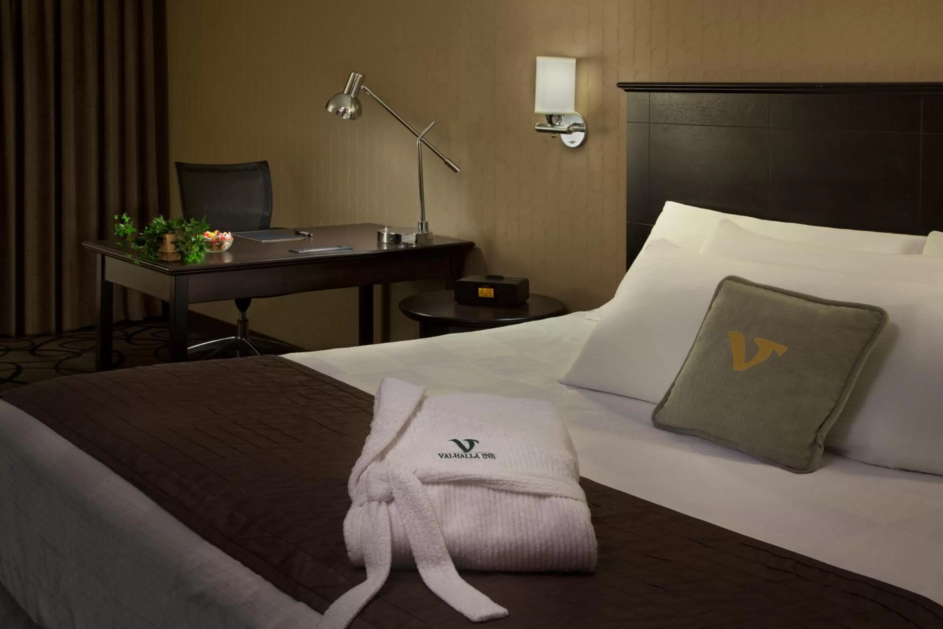 Bedroom, Bed in Valhalla Hotel & Conference Centre