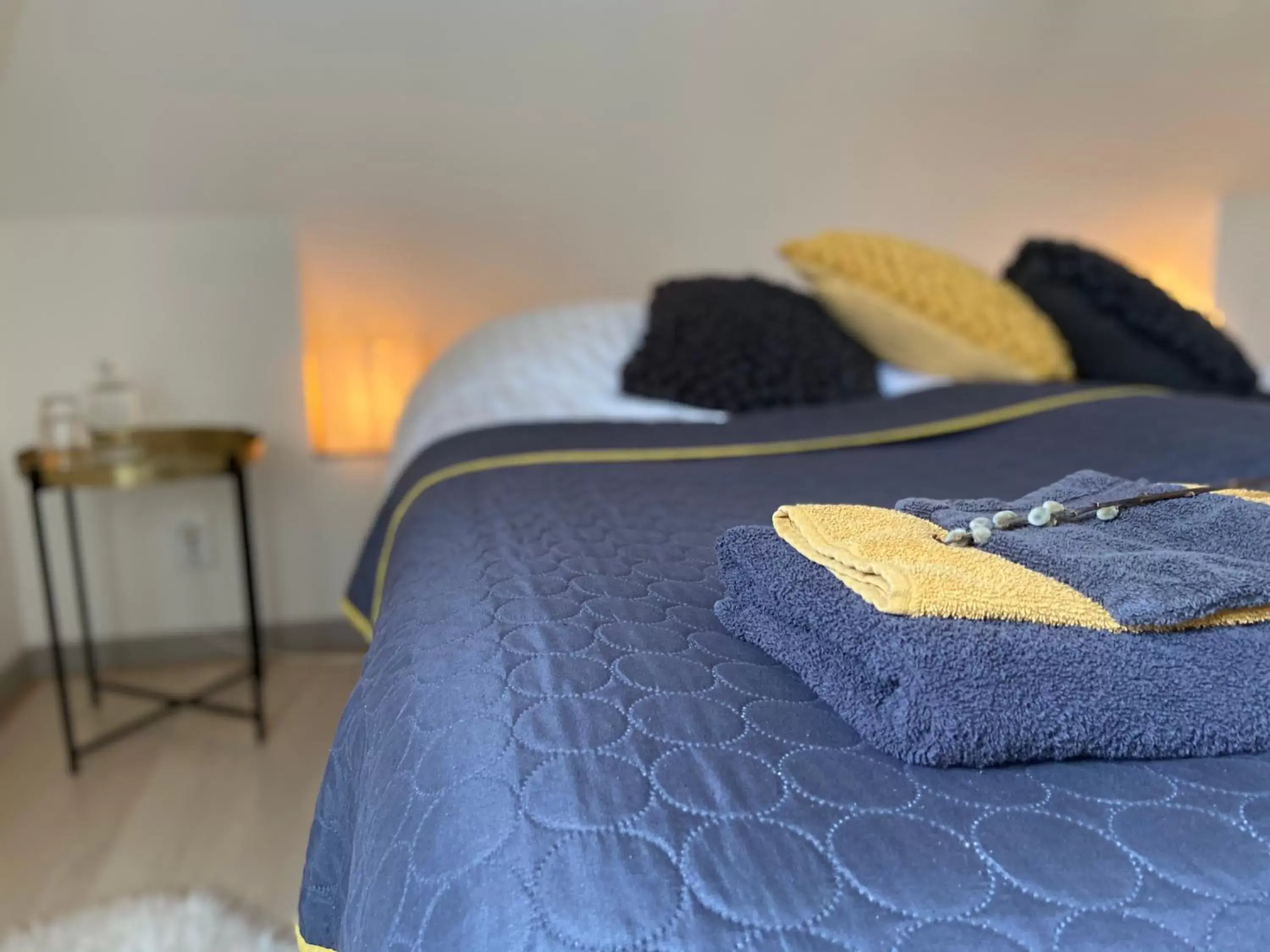 Double Room Dior with Shared Bathroom in B&B Het Atelier Double Room Dior with Shared Bathroom in B&B Het Atelier