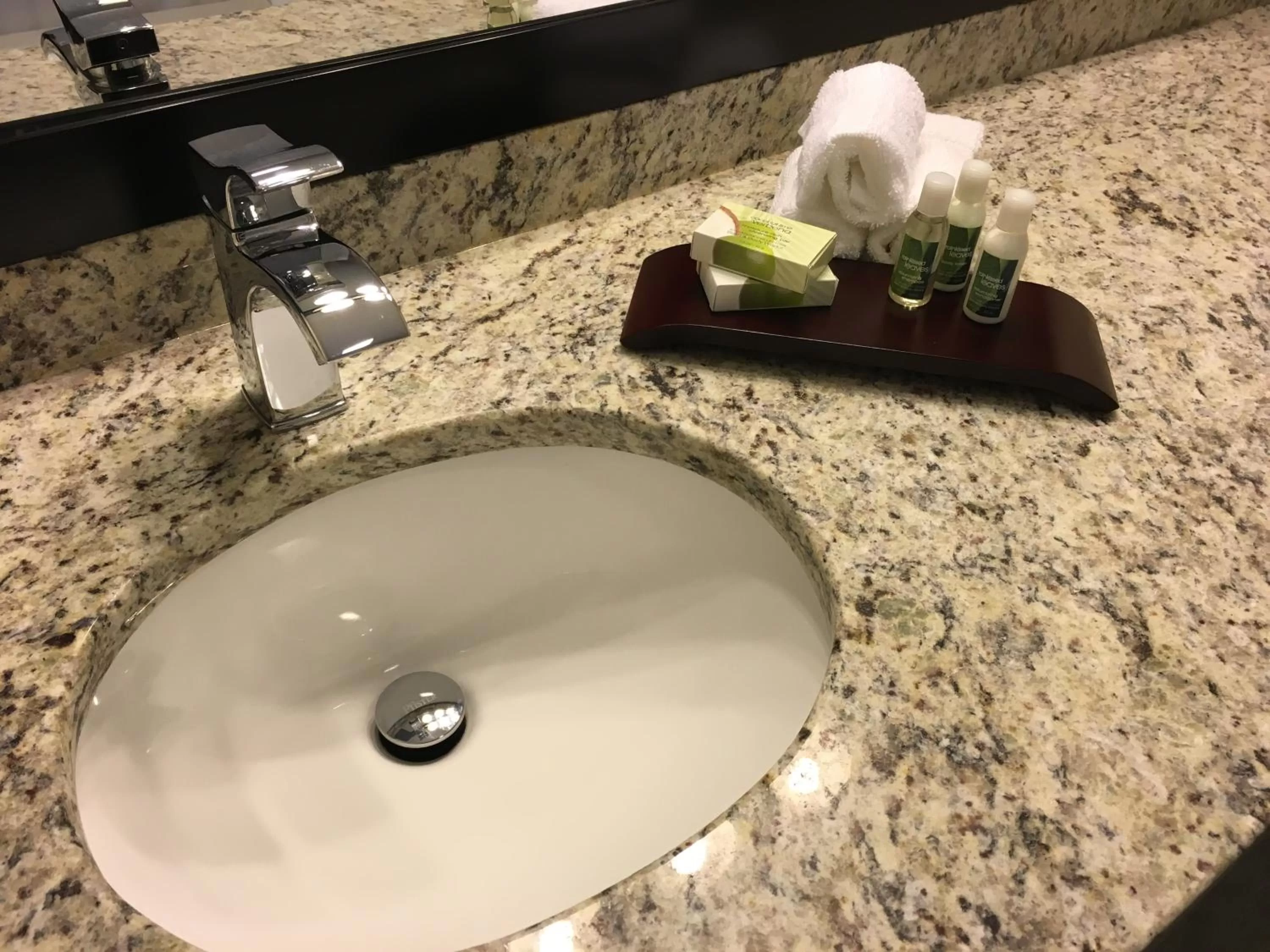 Bathroom in Anchor Inn