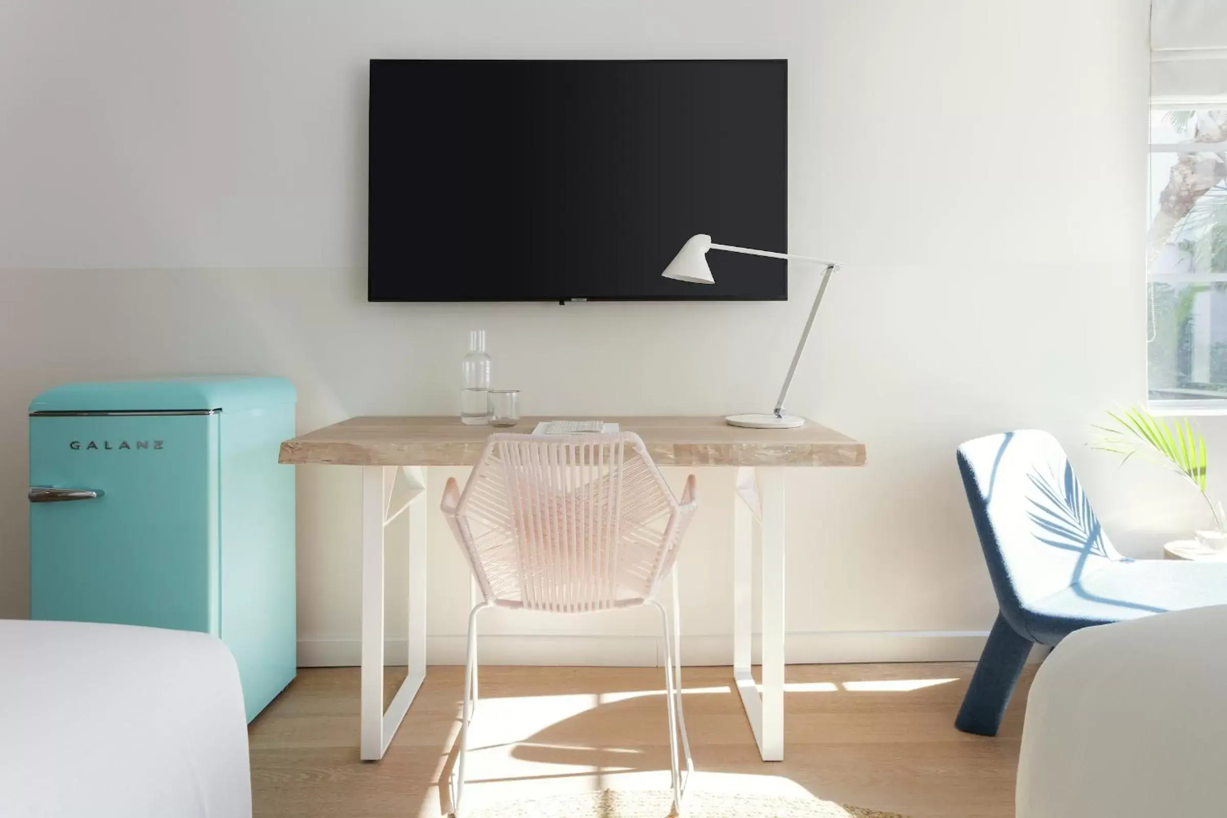 Premium Queen Room with Two Queen Beds in The Kimpton Shorebreak Fort Lauderdale Beach Resort Premium Queen Room with Two Queen Beds in The Kimpton Shorebreak Fort Lauderdale Beach Resort
