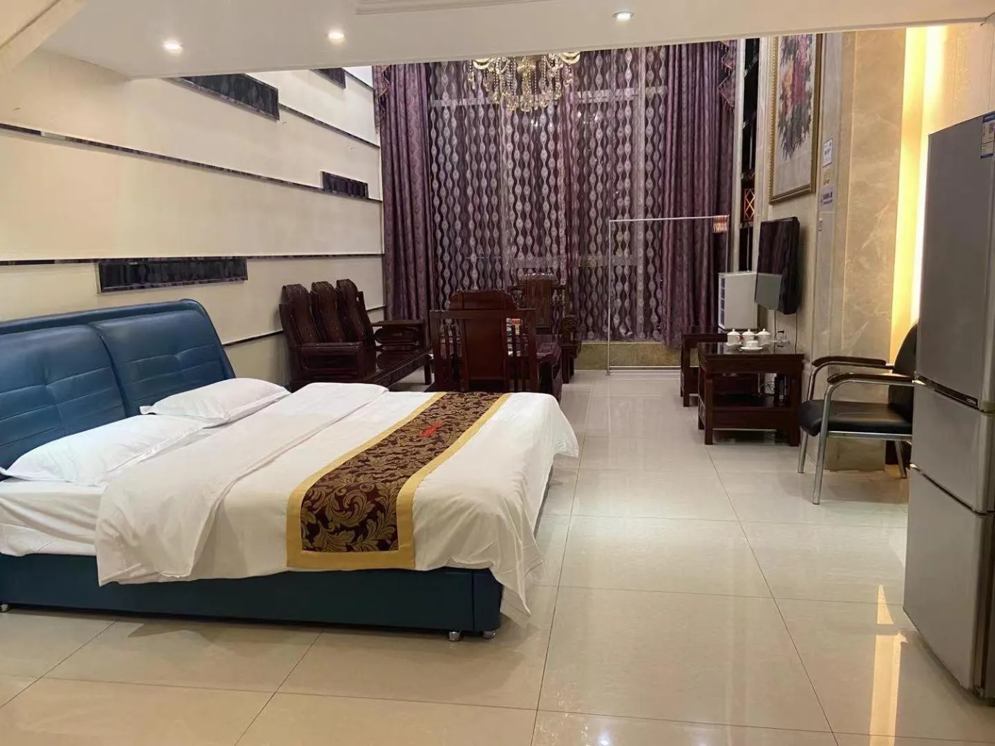 Living room, Bed in Guangzhou Hakka Apartment Beijing Road