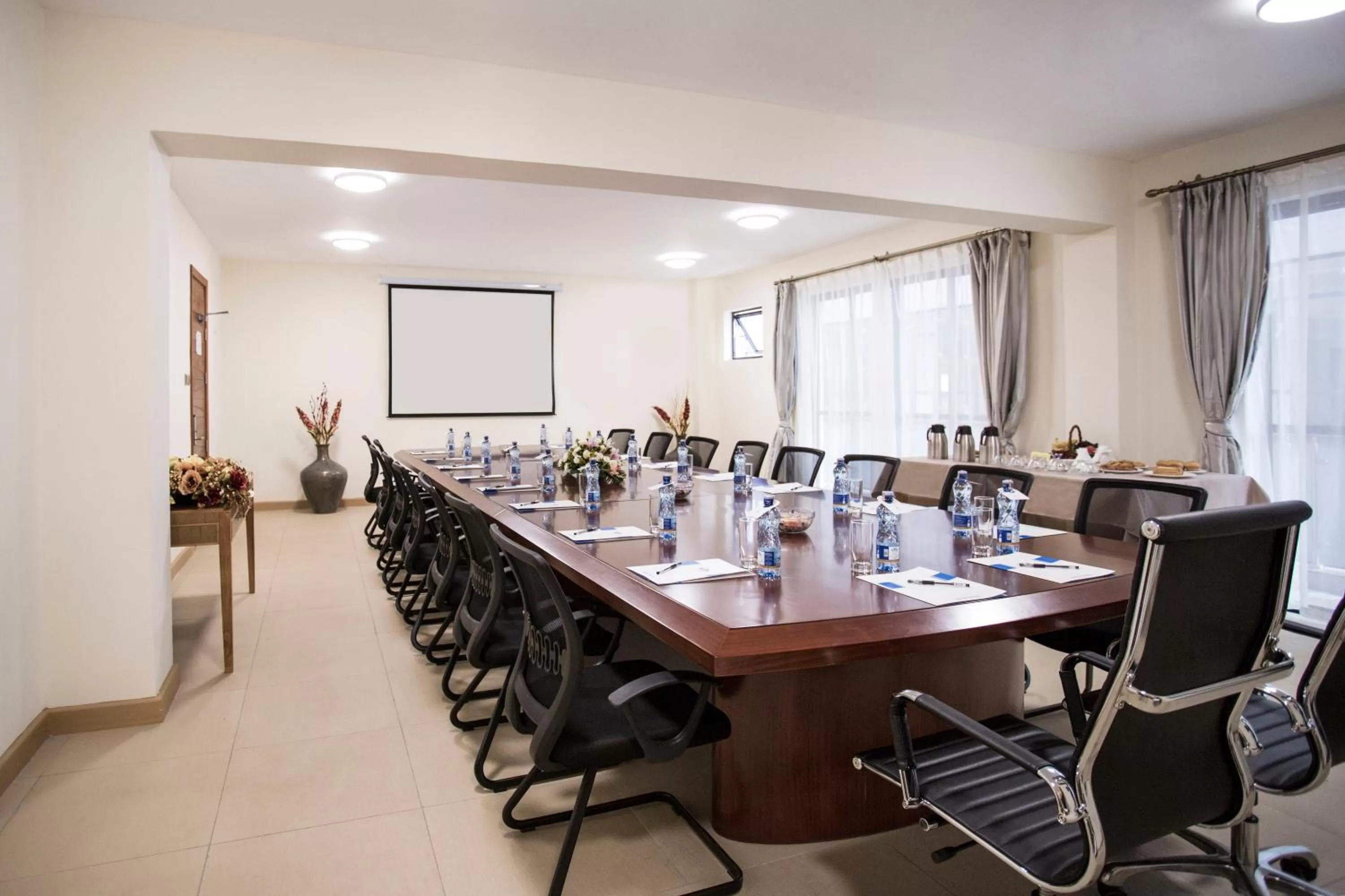 Meeting/conference room in Lotos Inn & Suites, Nairobi