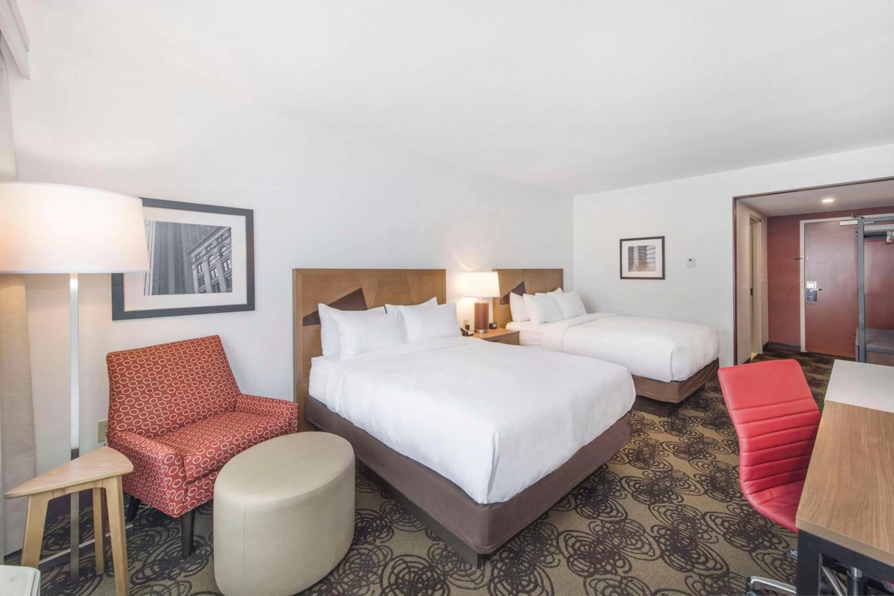 Queen Room with Two Queen Beds - Non-Smoking in DoubleTree by Hilton Raleigh-Cary