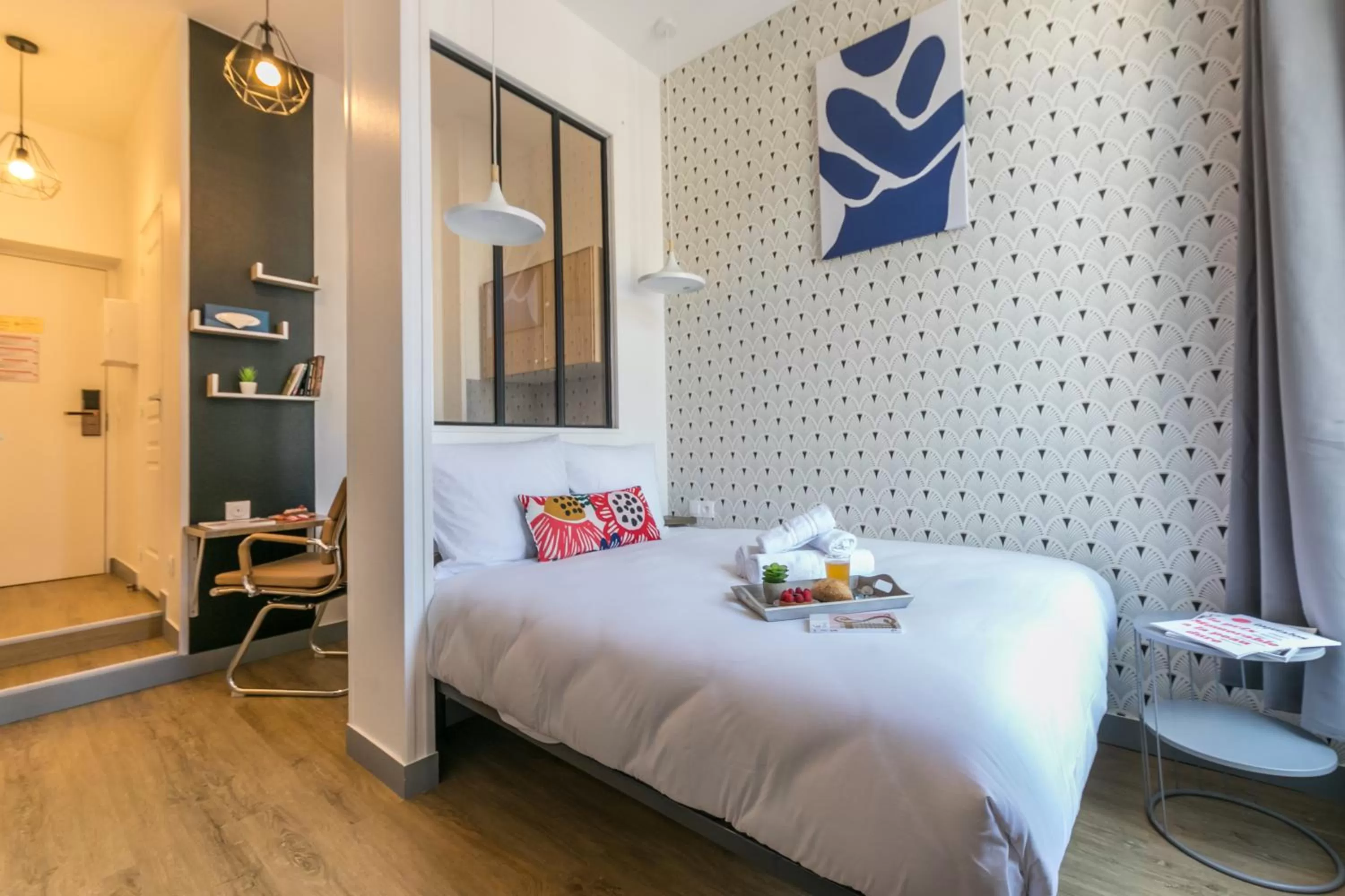 Bed in WS Haussmann - La Fayette