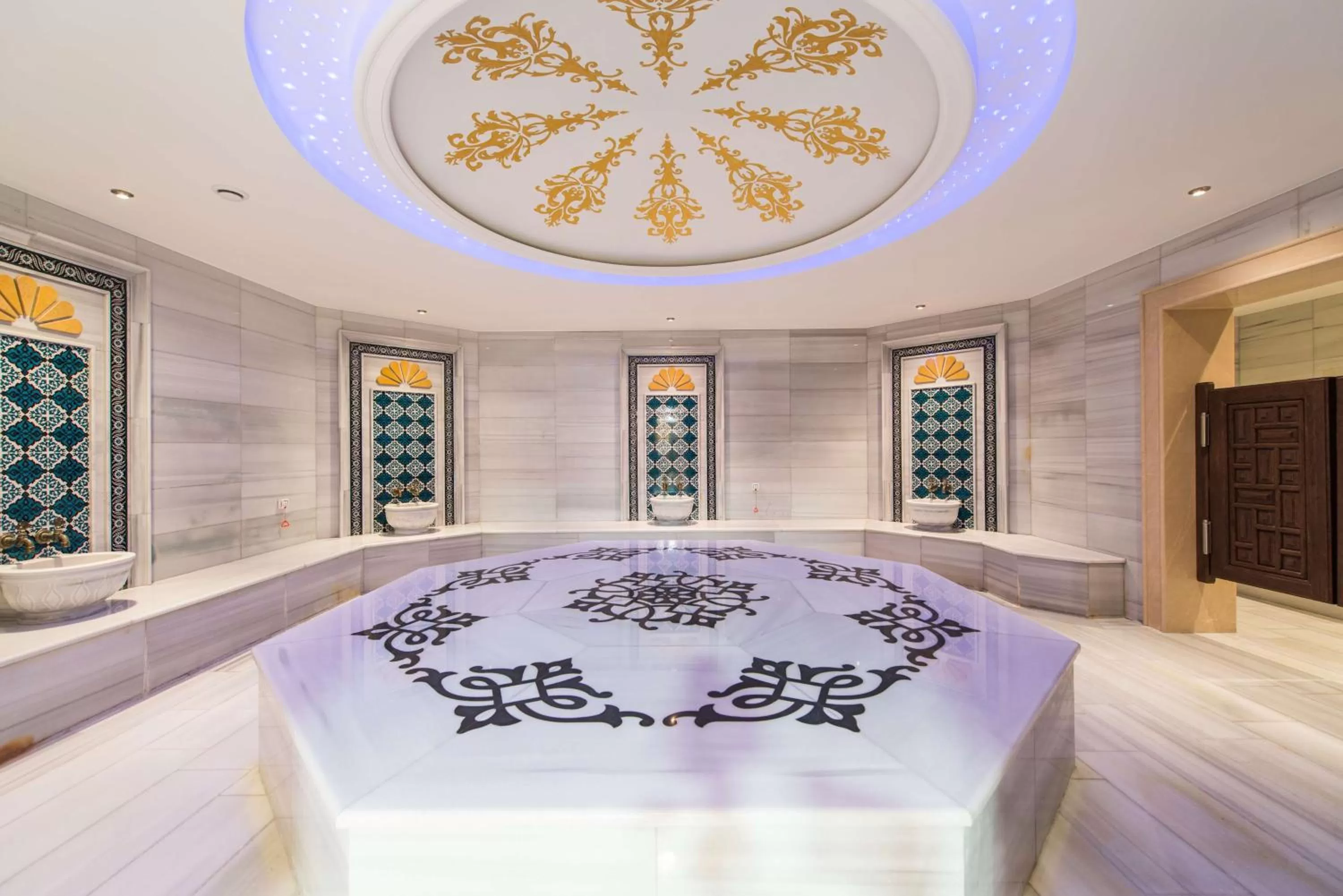 Spa and wellness centre/facilities, Bed in Radisson Blu Hotel, Ordu