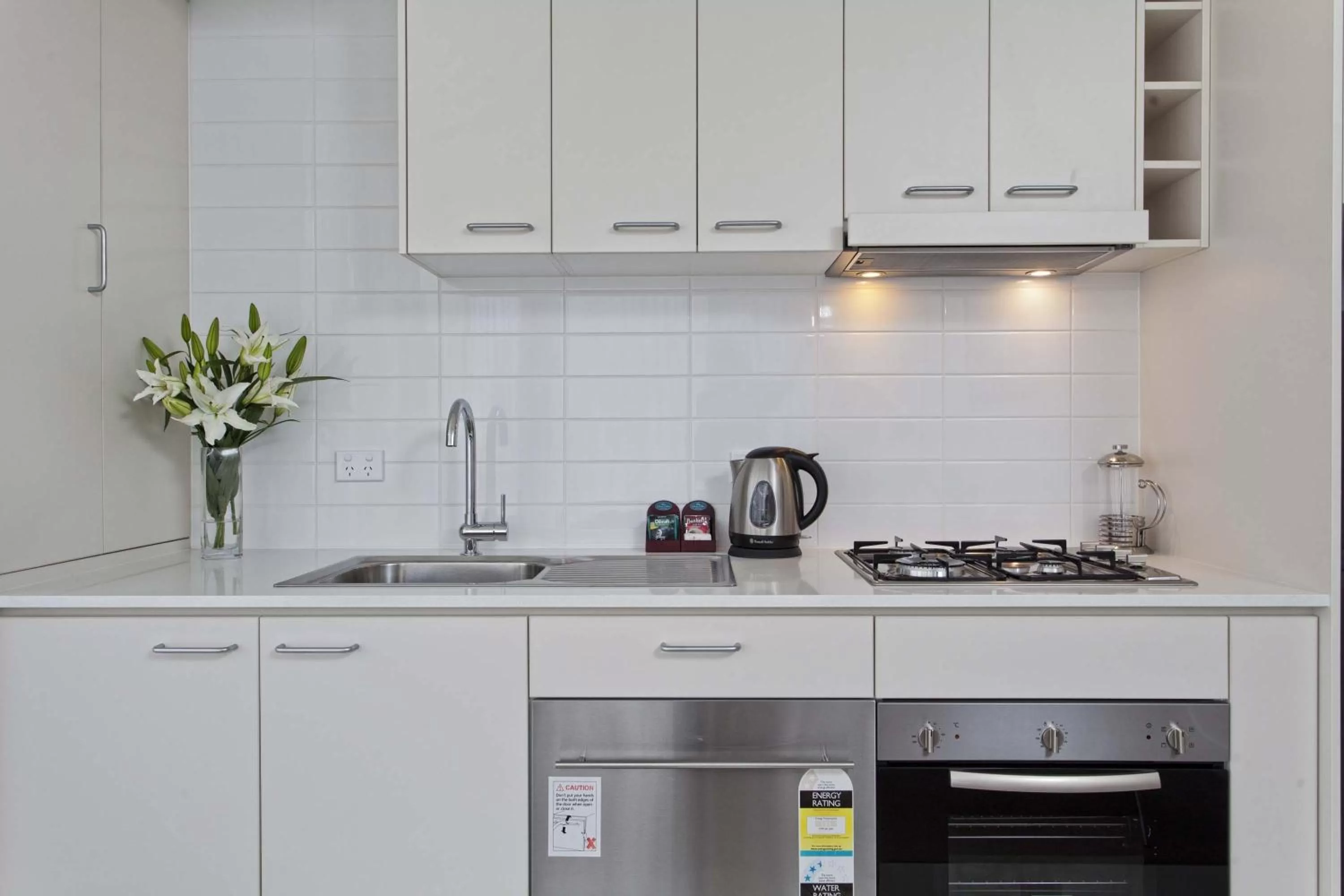 Kitchen or kitchenette in Mantra Midtown