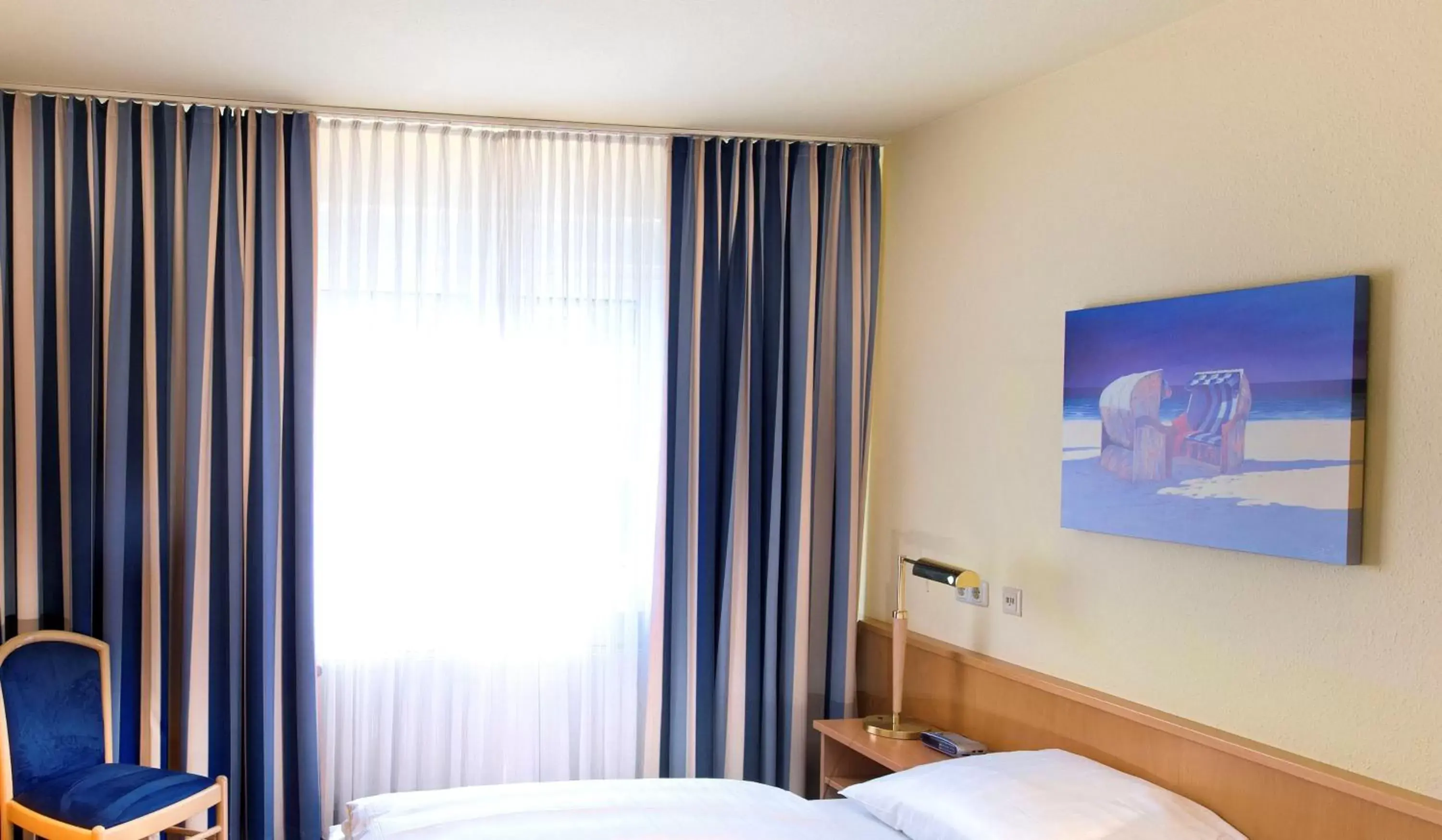Single Room in Tryp by Wyndham Luebeck Aquamarin Single Room in Tryp by Wyndham Luebeck Aquamarin